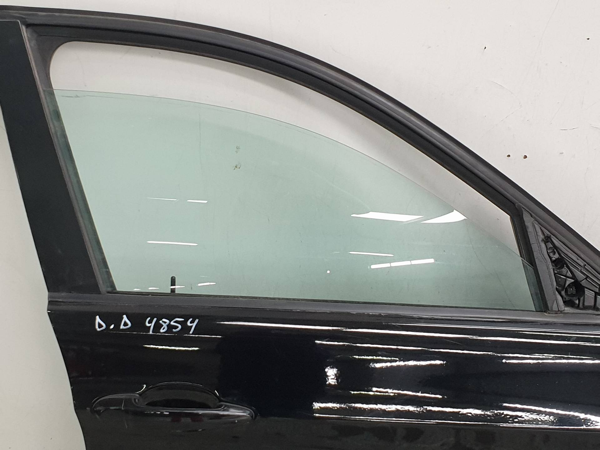 BMW 3 Series E90/E91/E92/E93 (2004-2013) Priekinių dešinių durų stiklo pakelėjas 51337140588 24338042