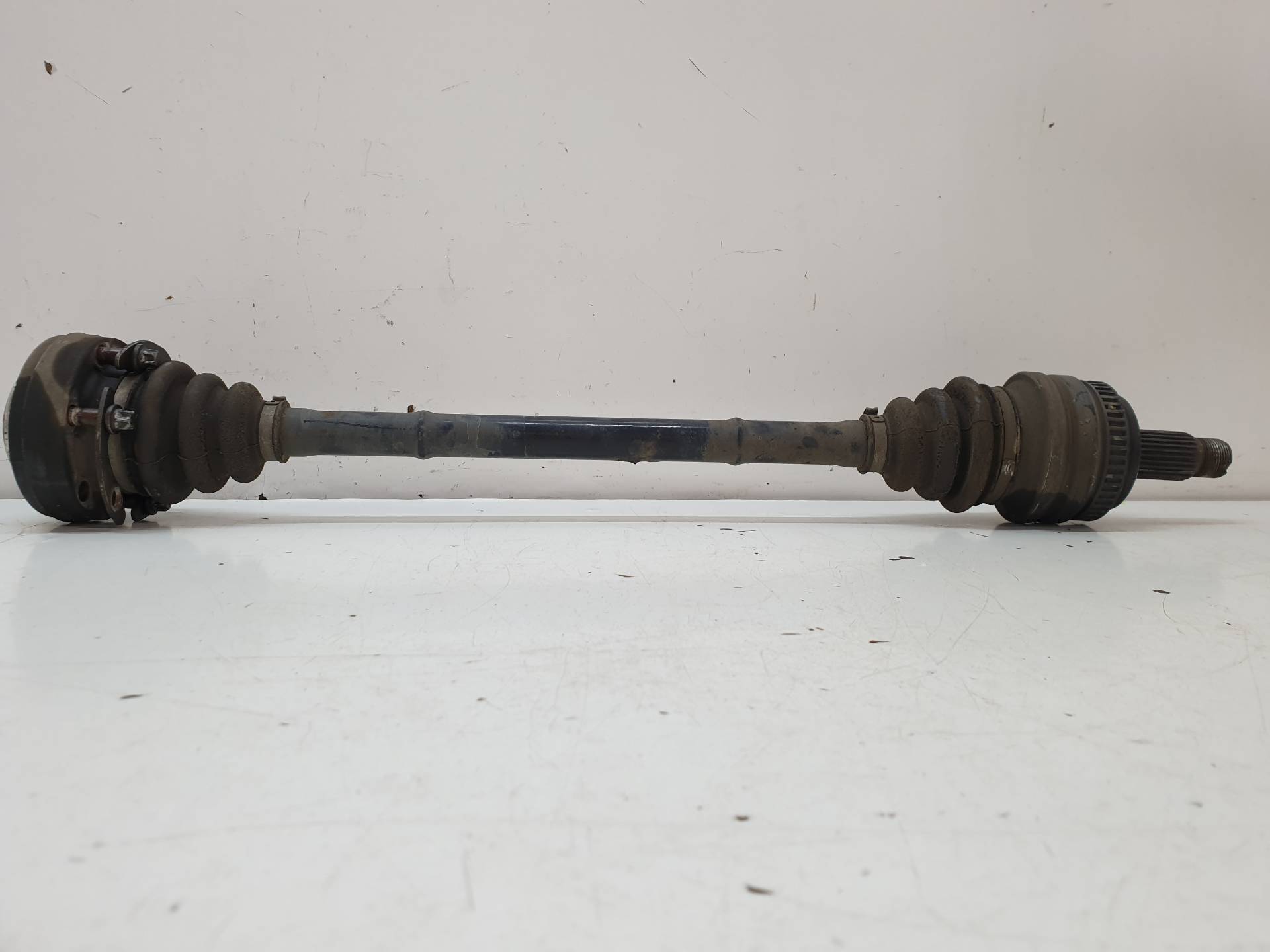 BMW 3 Series E90/E91/E92/E93 (2004-2013) Rear Right Driveshaft 7533446 24338016