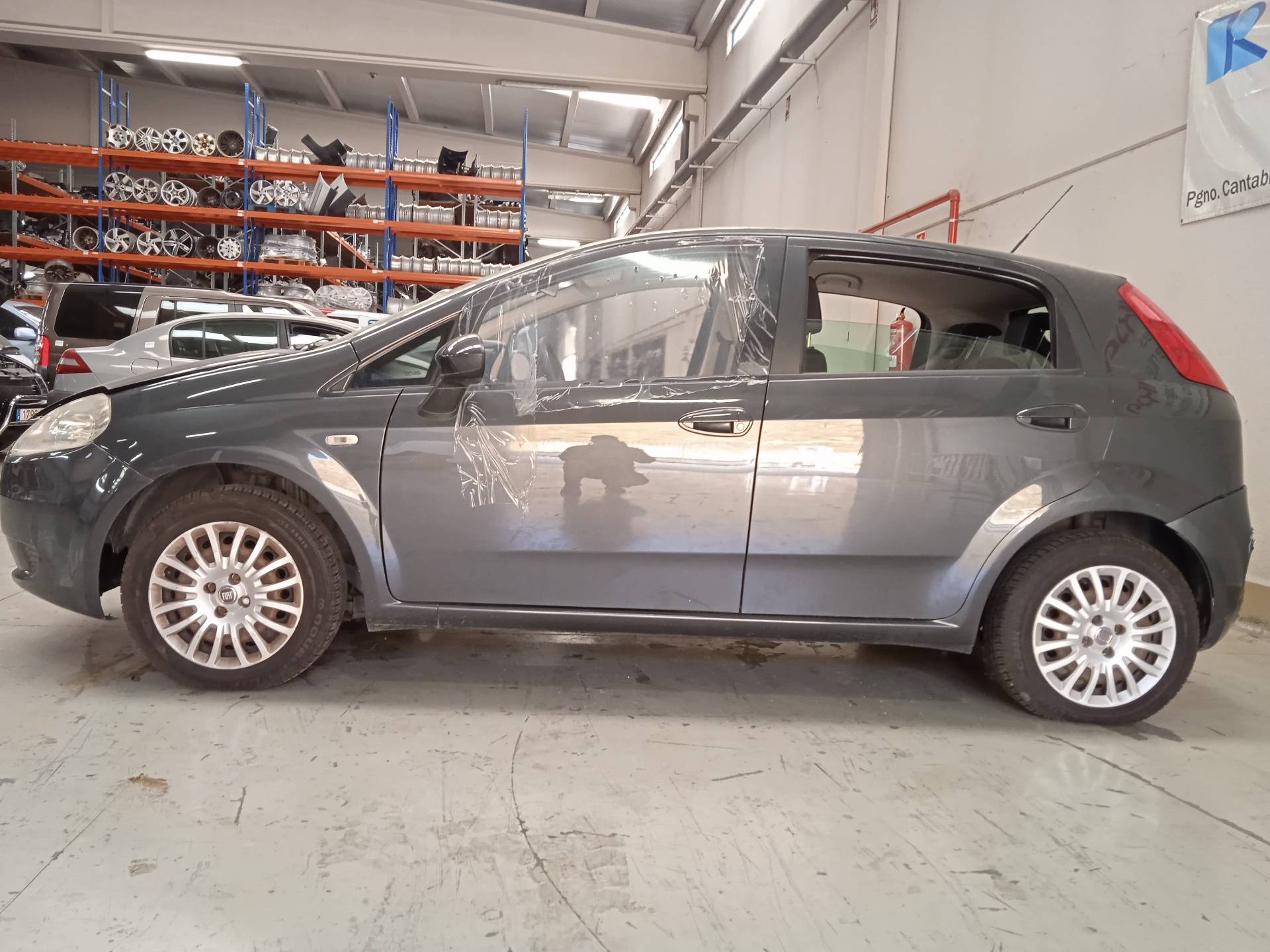 FIAT Punto 3 generation (2005-2020) Levý zadní dveře 51846228 27536778