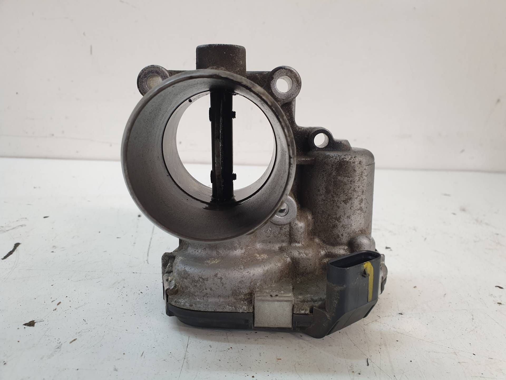 HYUNDAI Tucson 3 generation (2015-2021) Throttle Body 351002A600 25570113