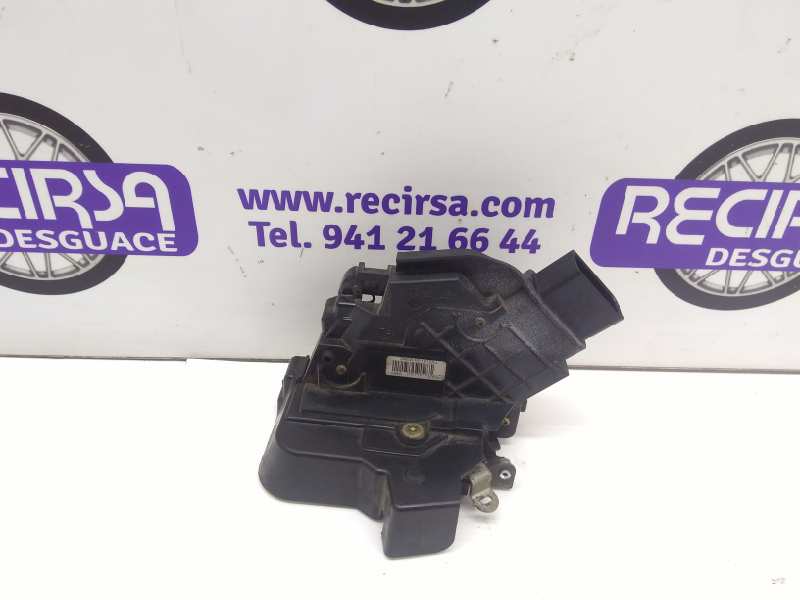 PEUGEOT Focus 2 generation (2004-2011) Front Right Door Lock 3M5AR21812AJ 24320433