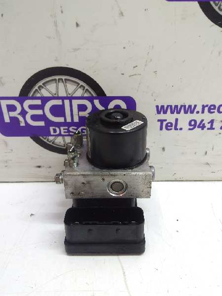 TOYOTA Yaris 2 generation (2005-2012) ABS pump 895410D040 24326301