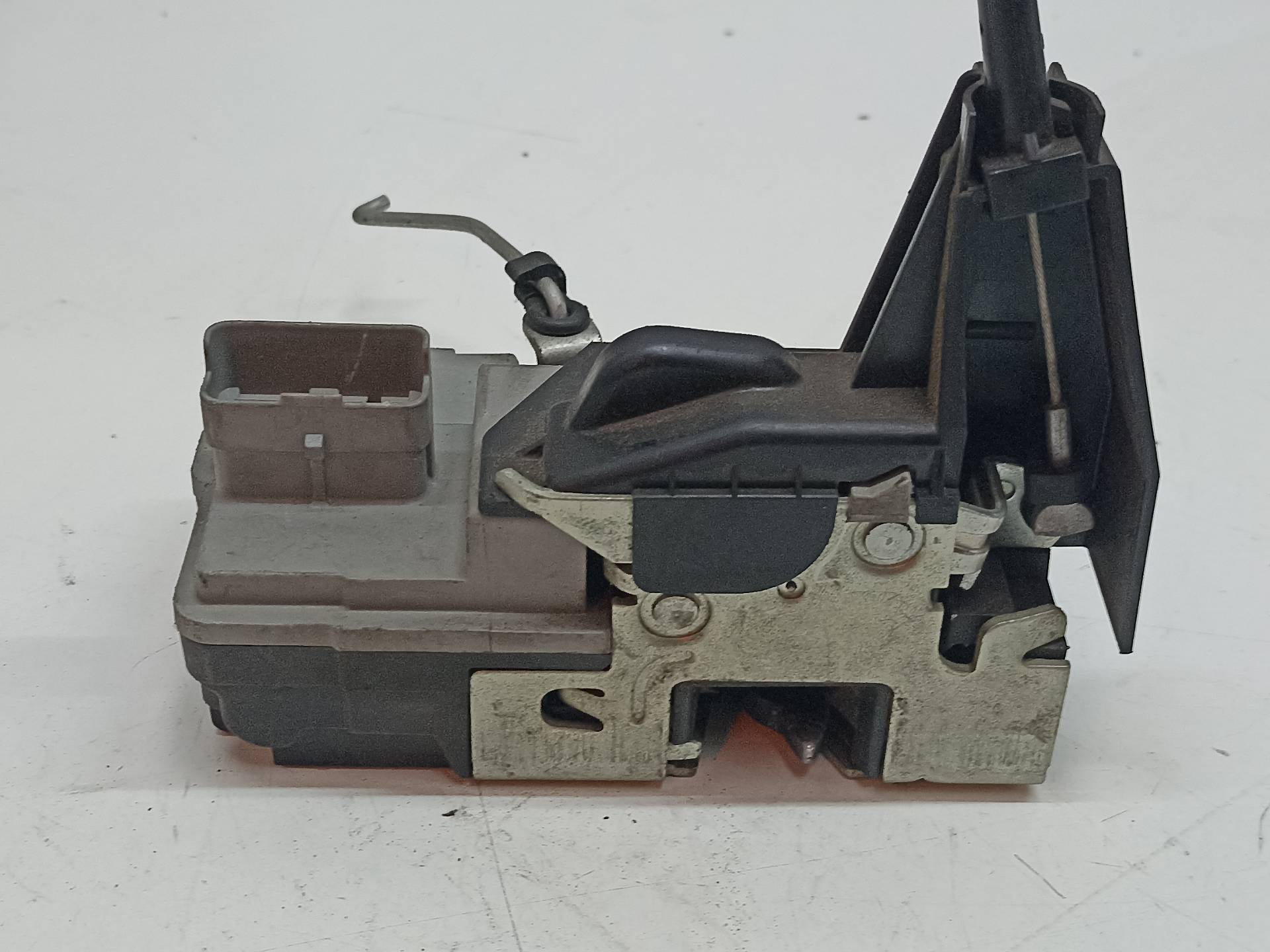 SKODA 307 1 generation (2001-2008) Front Left Door Lock 246354810125, 125 24311164