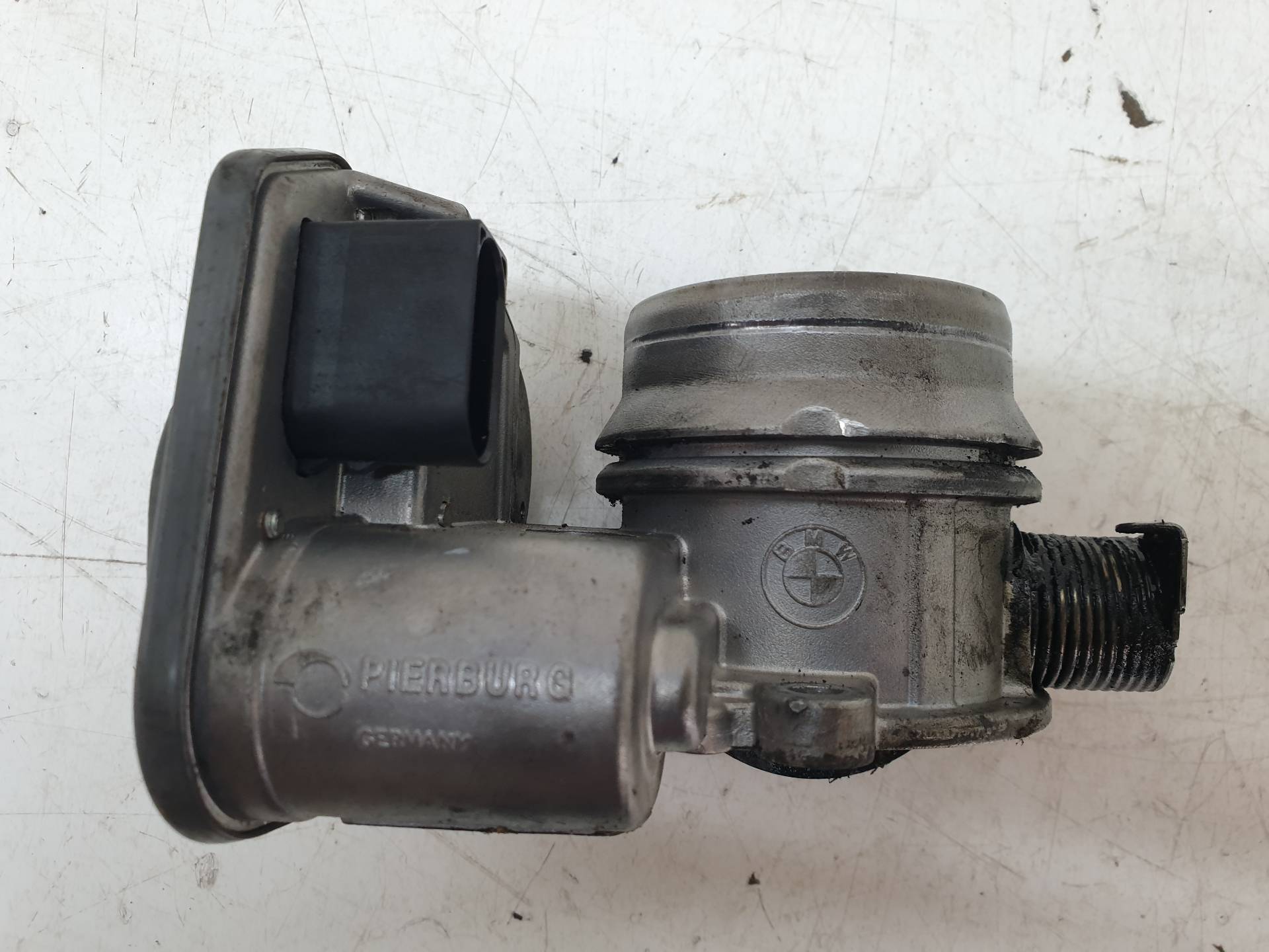 BMW 3 Series E90/E91/E92/E93 (2004-2013) Throttle Body 780437301 24337990