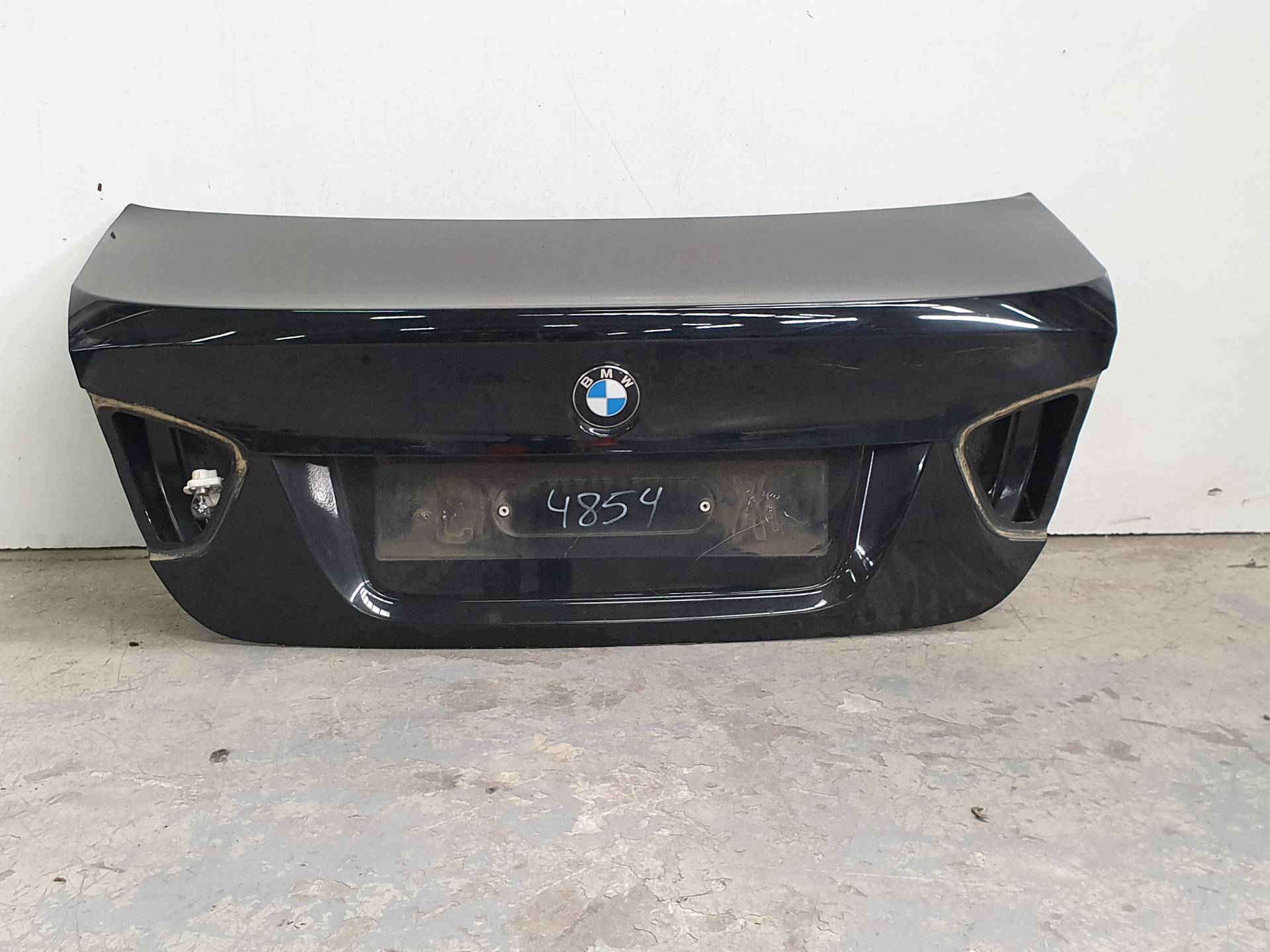 BMW 3 Series E90/E91/E92/E93 (2004-2013) Csomagtérfedél 41627151491 24337100