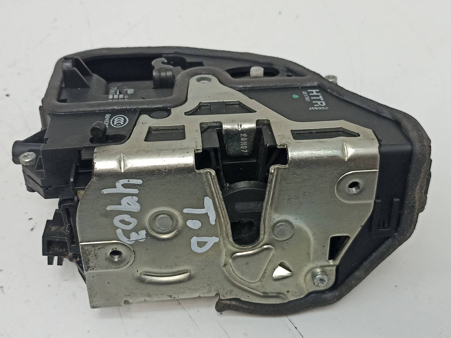 BMW 3 Series E90/E91/E92/E93 (2004-2013) Rear Right Door Lock 7060296 24339329