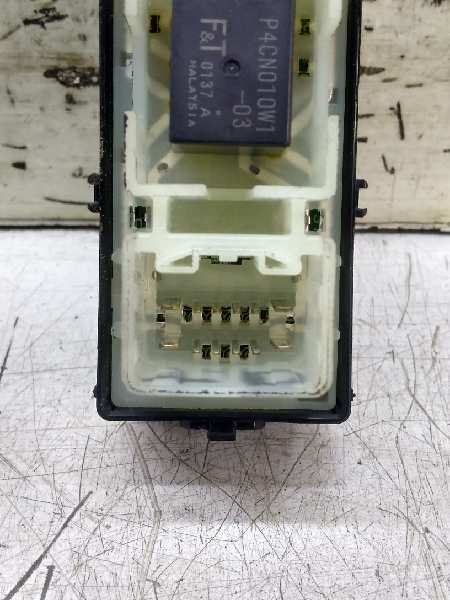 TOYOTA Avensis Verso 1 generation (2001-2003) Rear Right Door Window Control Switch 8403044020 24324945