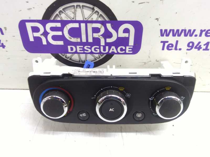 RENAULT Clio 4 generation (2012-2020) Climate  Control Unit T1019676Z 24320452