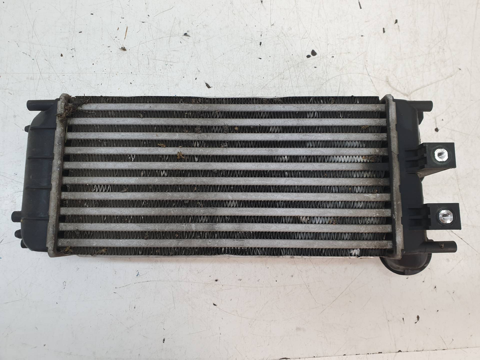 PEUGEOT 3008 1 generation (2010-2016) Starpdzesētāja/interkūlera radiators 9684212480 24338191