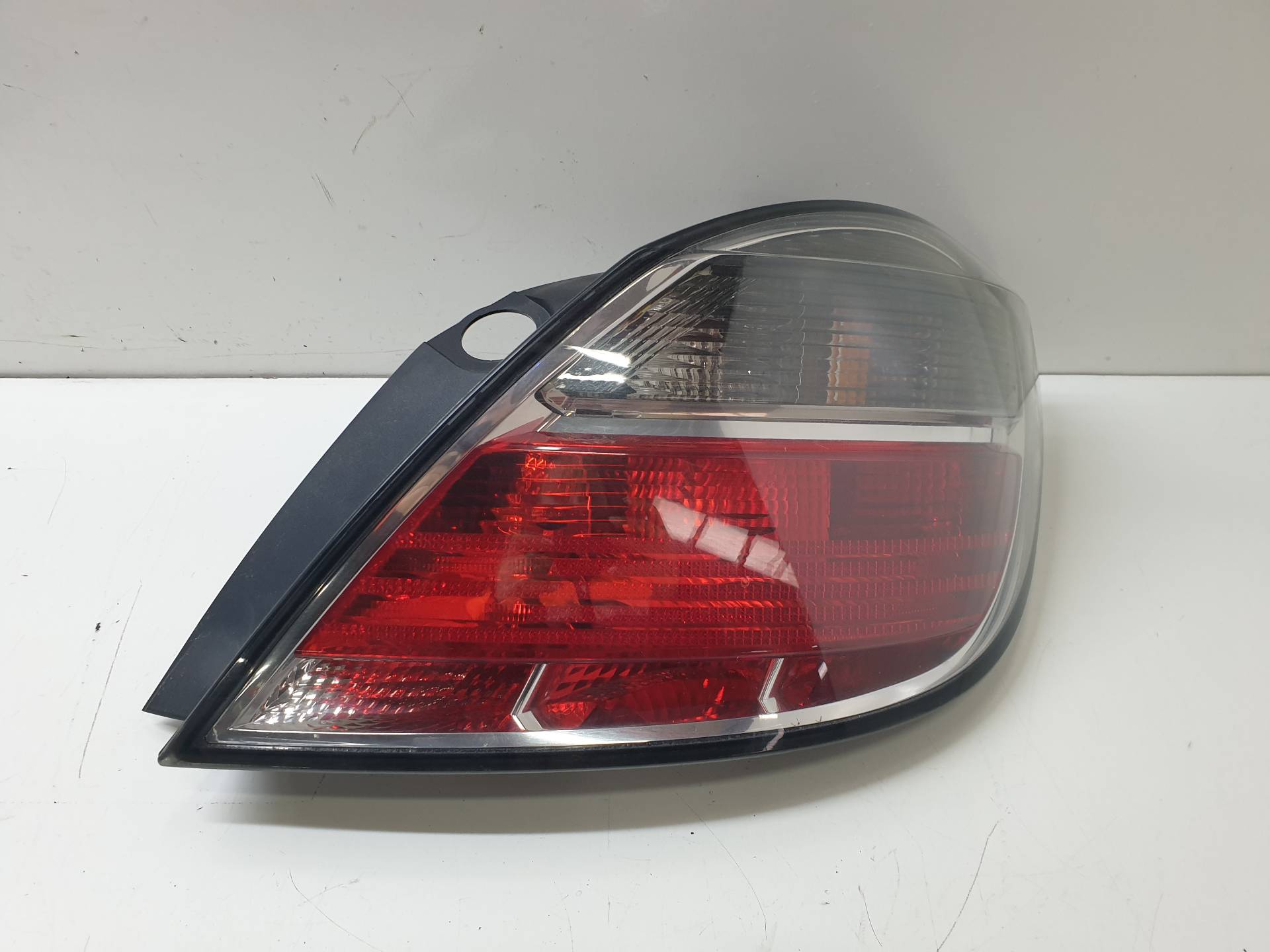 BENTLEY Arnage 2 generation (2002-2009) Rear Right Taillight Lamp 13222325 25567913