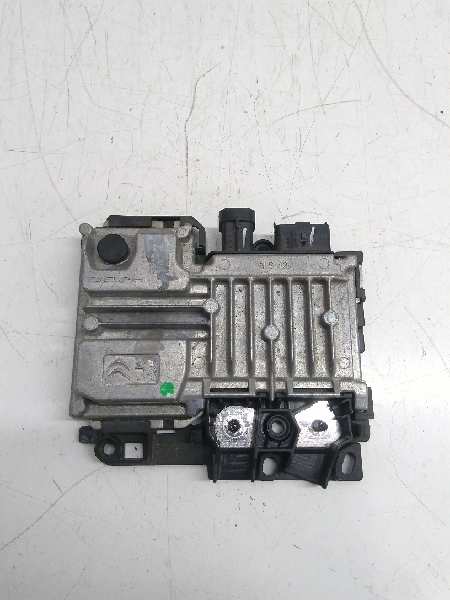 PEUGEOT 208 Peugeot 208 (2012-2015) Engine Control Unit ECU 9819596180 24326445