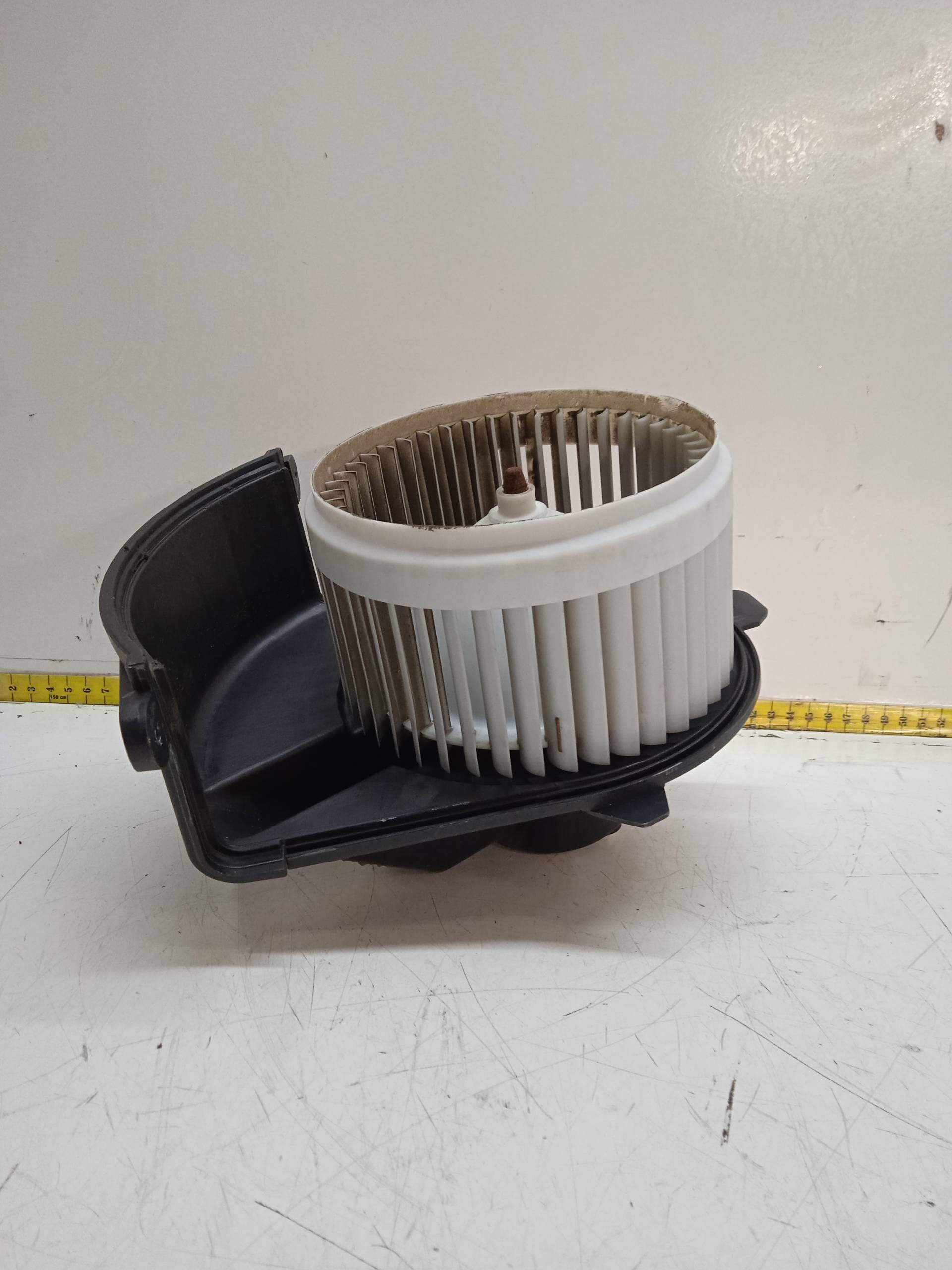 CHEVROLET Veloster 1 generation (2011-2016) Sildītāja ventilators 173830100 24330352