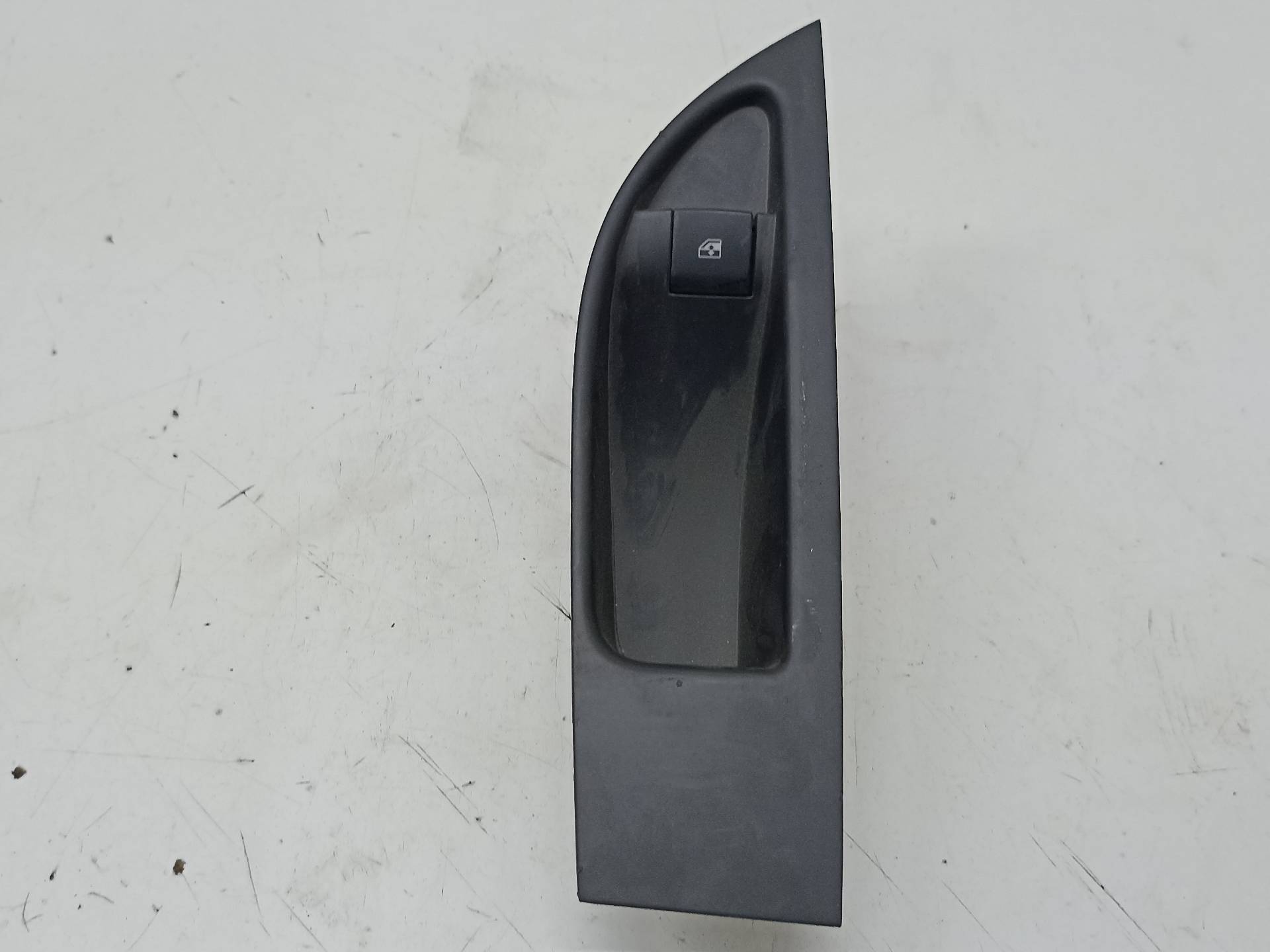 OPEL Astra J (2009-2020) Кнопка стеклоподъемника задней правой двери 13301888 24336641
