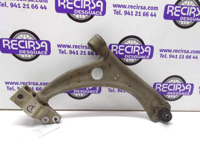 VOLKSWAGEN Passat B6 (2005-2010) Braț de control inferior dreapta față 3C0153D 24311127