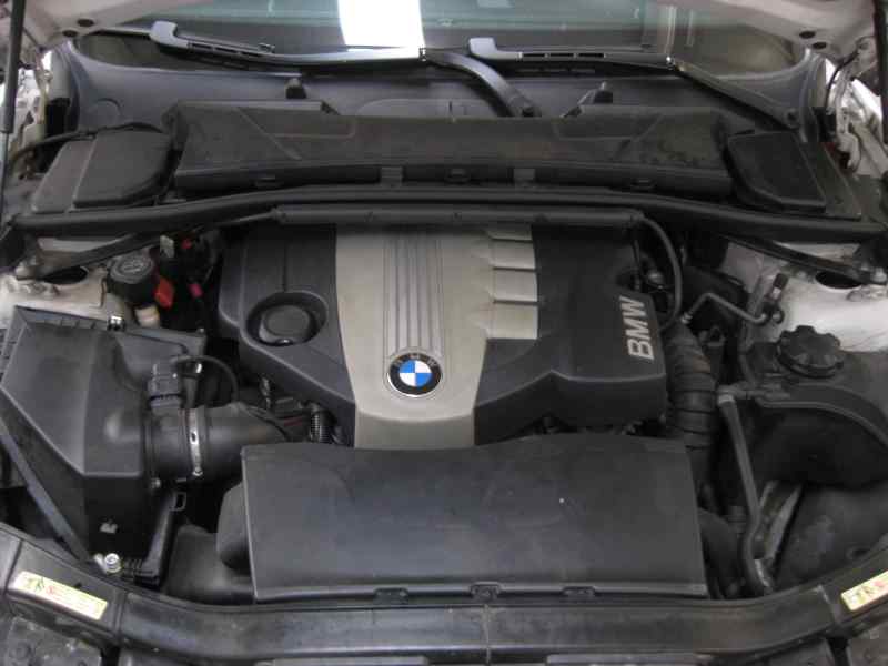 BMW 3 Series E90/E91/E92/E93 (2004-2013) Vänster främre fönsterhissare 0130822402 25428640