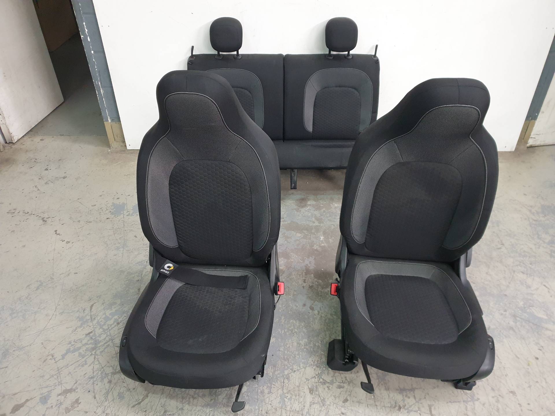 SMART Forfour 2 generation (2015-2023) Seats 24339188