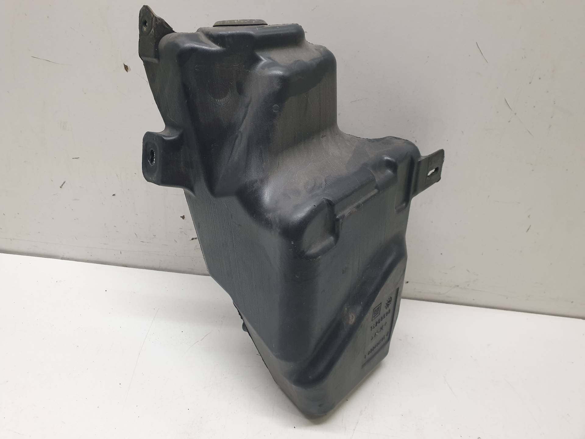 OPEL Astra J (2009-2020) Réservoir de lave-vitre 13260590 24340793