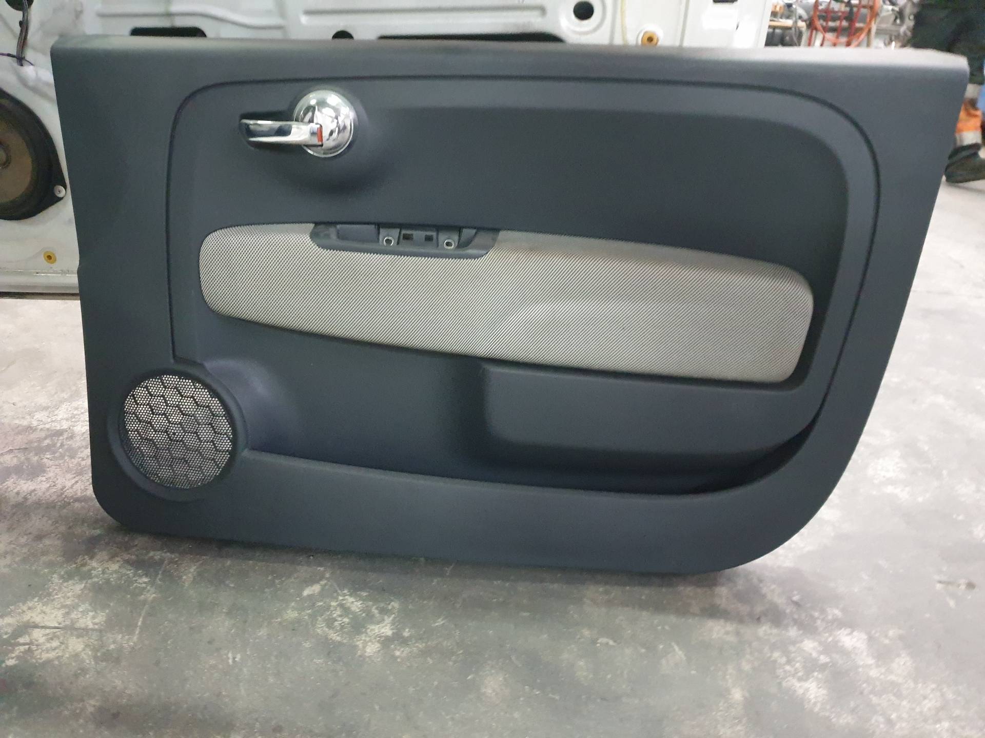 FIAT 500 2 generation (2008-2024) Front Right Door Panel 24340698