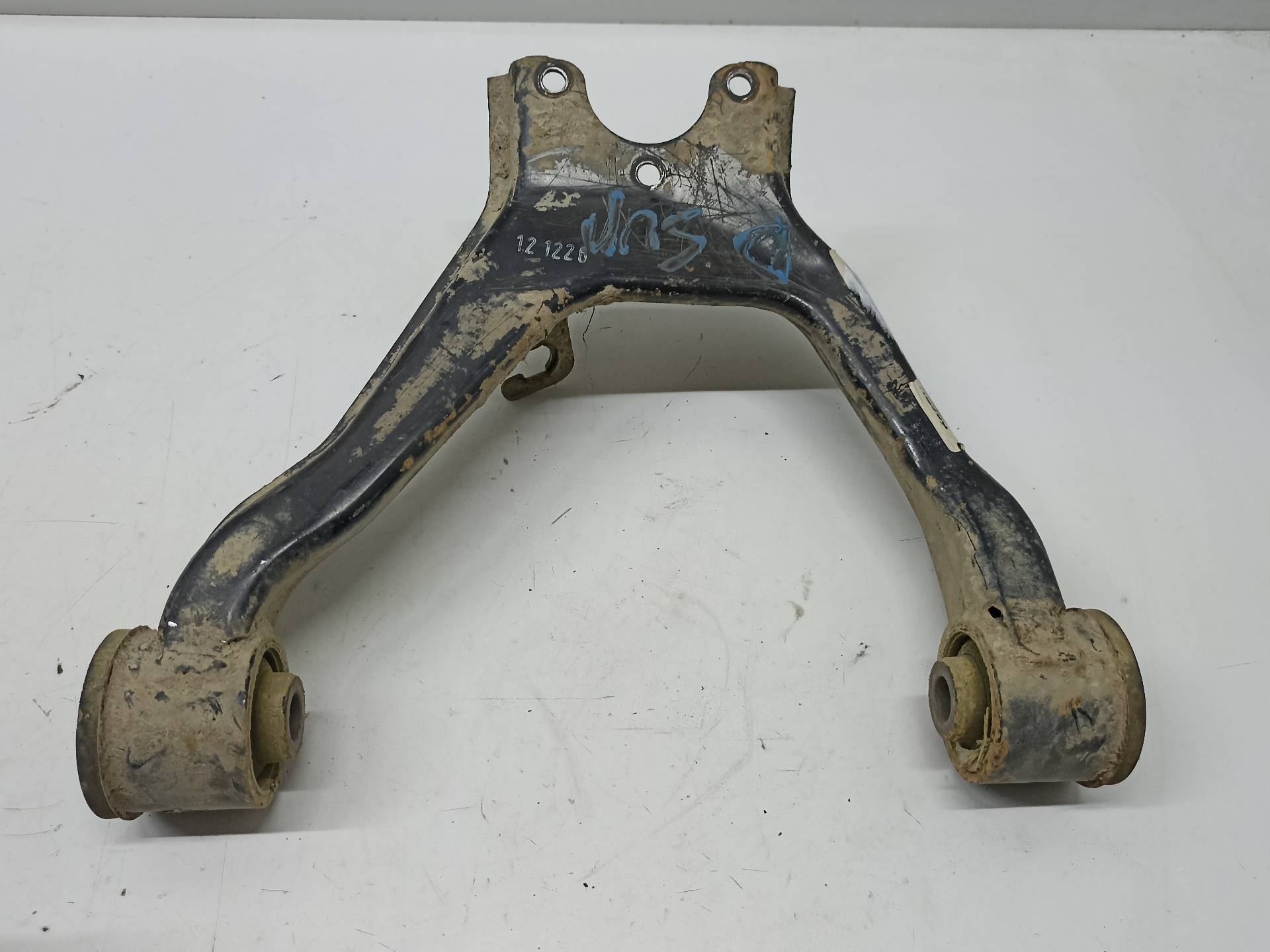 VOLKSWAGEN Pajero 3 generation (1999-2006) Front Right Upper Control Arm 312950422161, 161 24314465