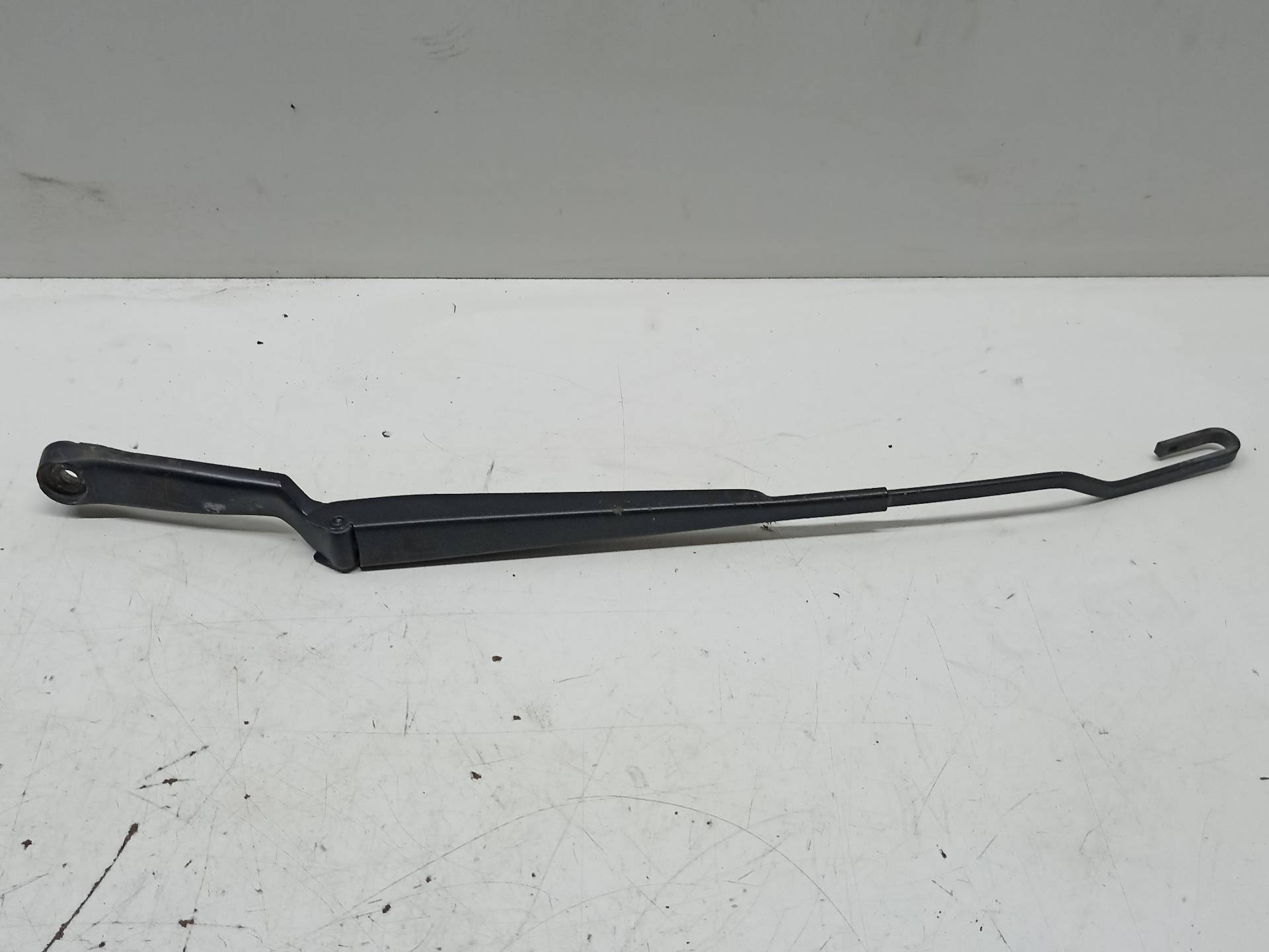 SEAT Toledo 2 generation (1999-2006) Front Wiper Arms 1M1955409B, 330064579269, 269 24315471