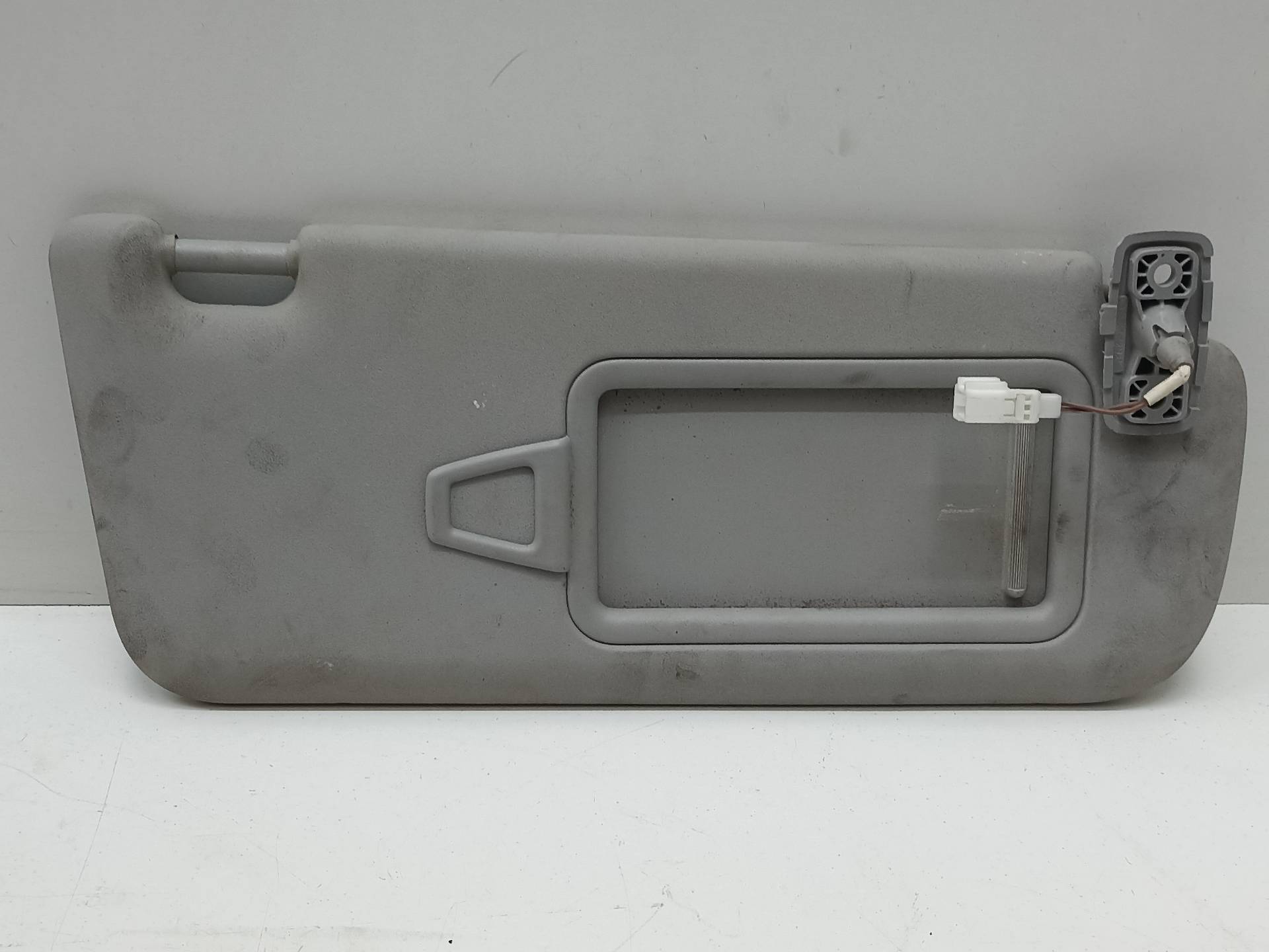 KIA Cee'd 1 generation (2007-2012) Right Side Sun Visor 333137931135, 135 24315603