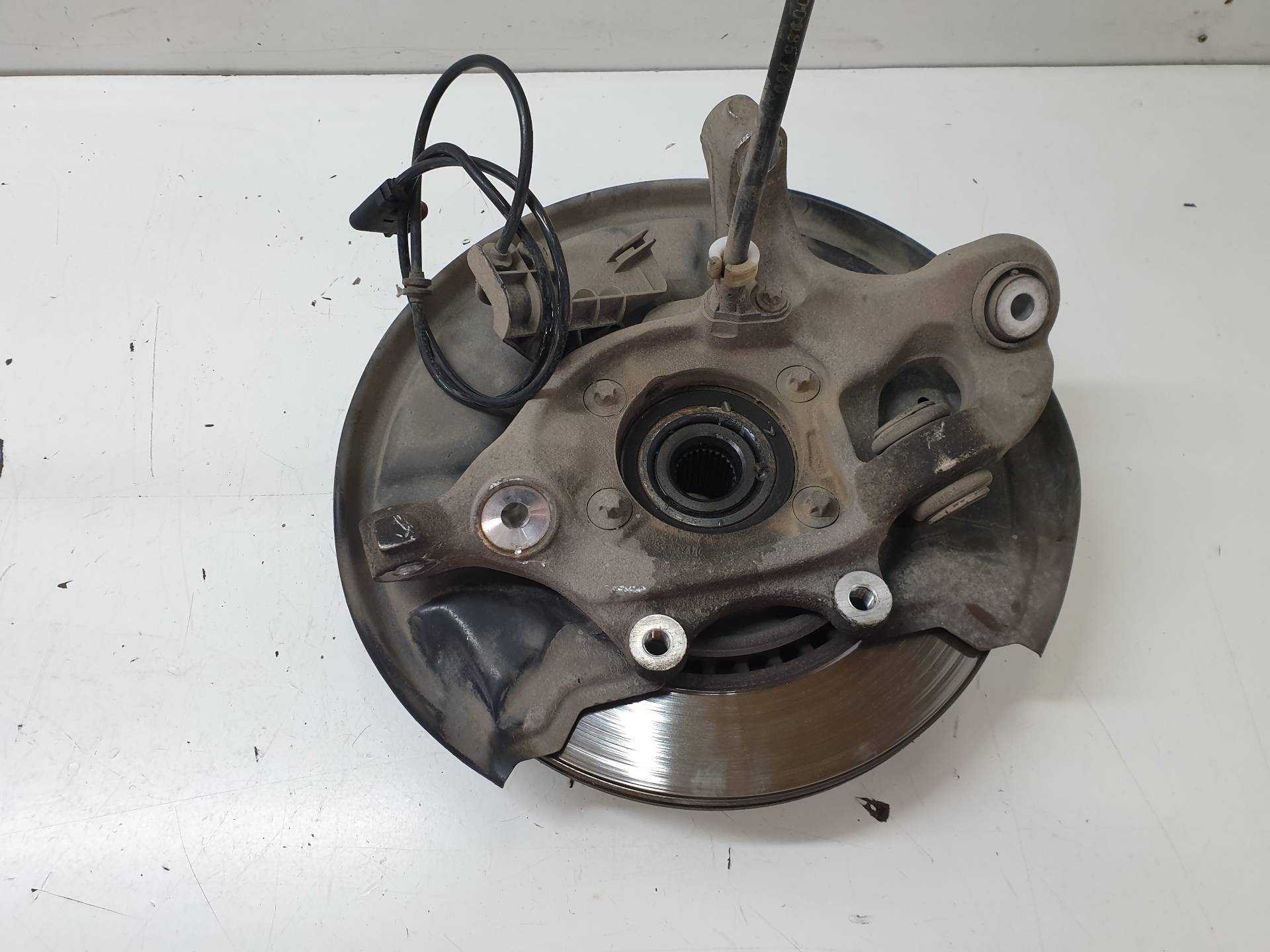 MERCEDES-BENZ C-Class W204/S204/C204 (2004-2015) Rear Left Wheel Hub A2043503108 25569164