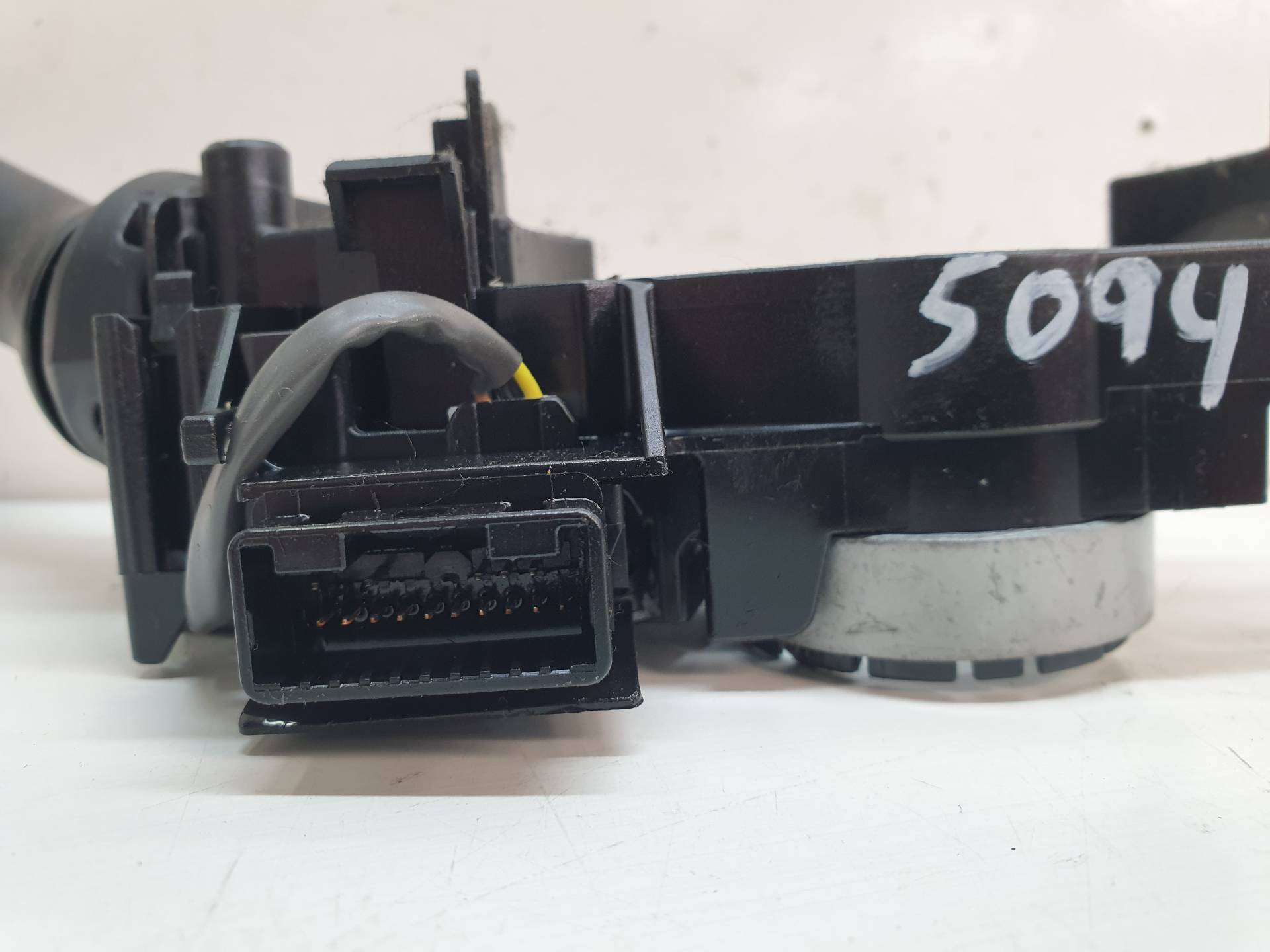 LEXUS IS XE20 (2005-2013) Headlight Switch Control Unit 4211017F219 25570341