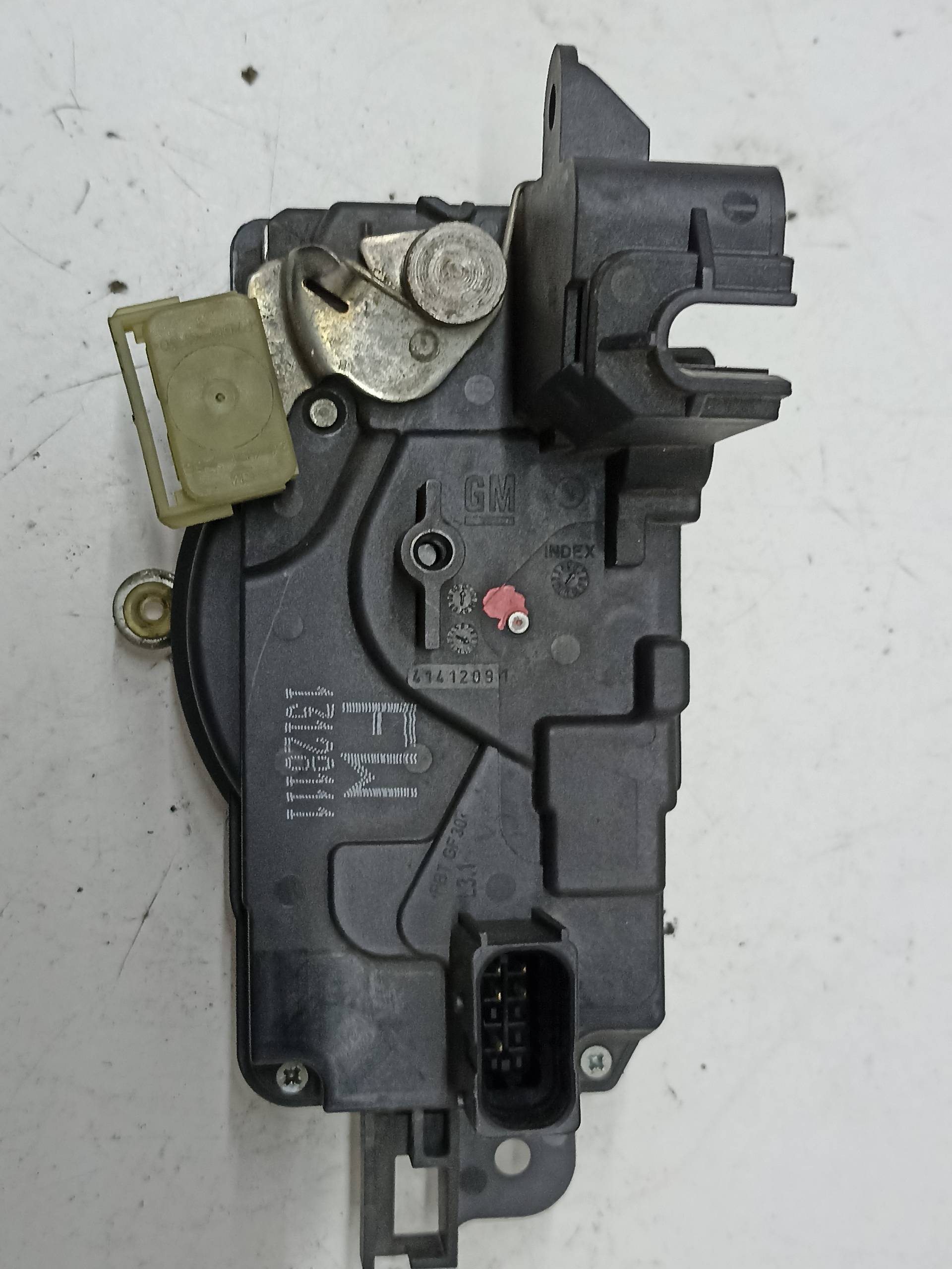 FIAT Astra J (2009-2020) Priekšējo kreiso durvju slēdzene 13128111 24316360