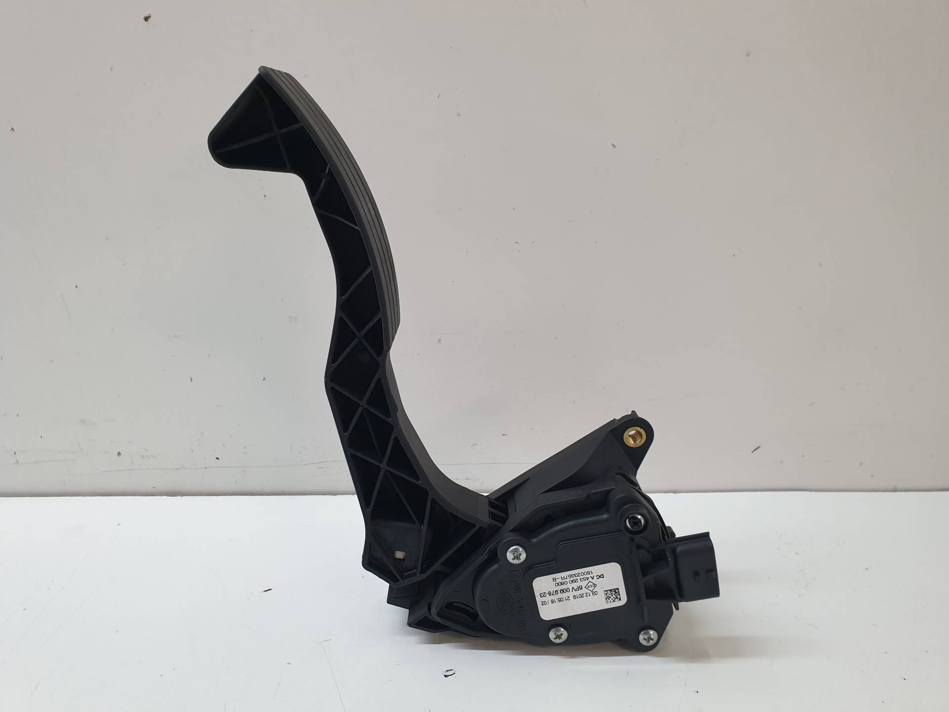 SMART Forfour 2 generation (2015-2023) Throttle Pedal 180023357R 25568210