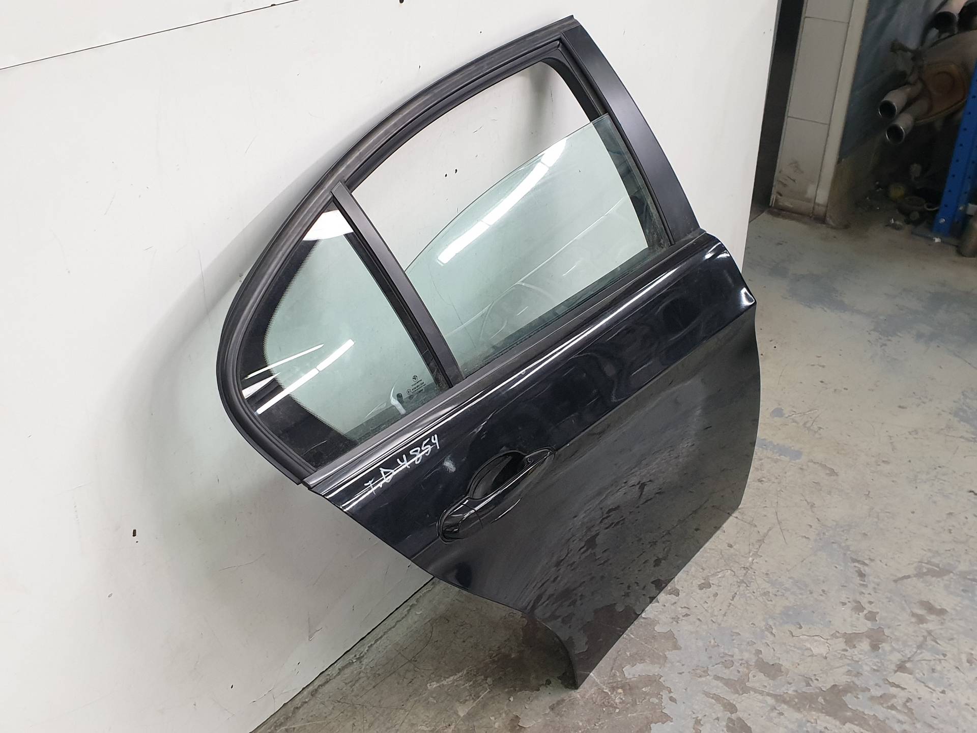 BMW 3 Series E90/E91/E92/E93 (2004-2013) Rear Right Door 41007203647 24337115