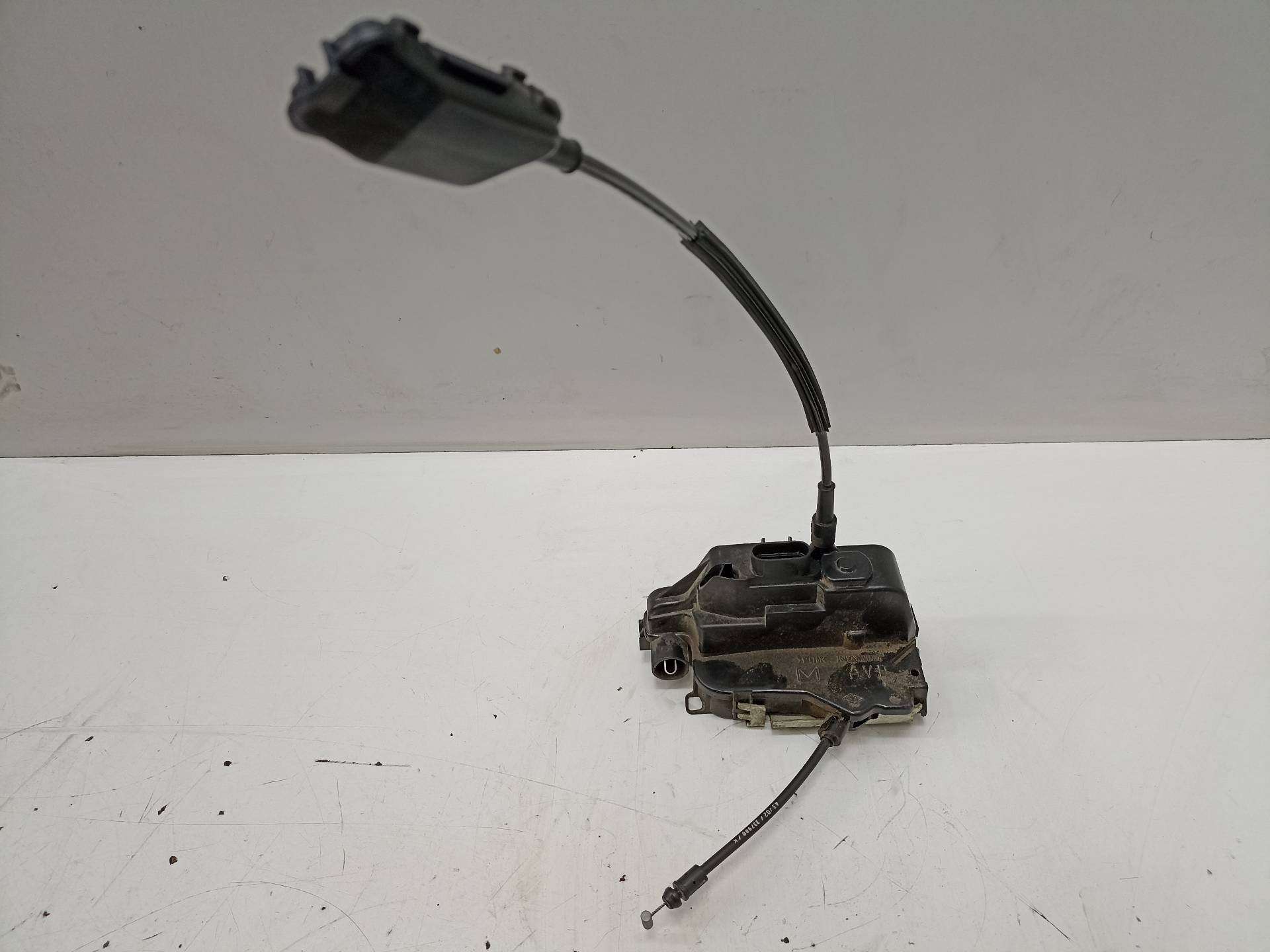 RENAULT Front Right Door Lock 325458511126, 126 24315043