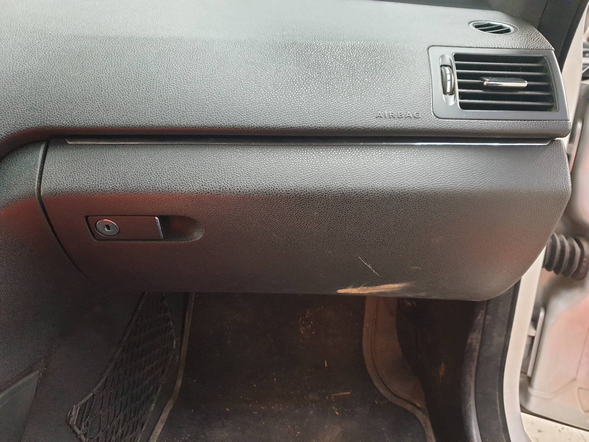 MERCEDES-BENZ C-Class W204/S204/C204 (2004-2015) Glove Box A2046800098 25568862