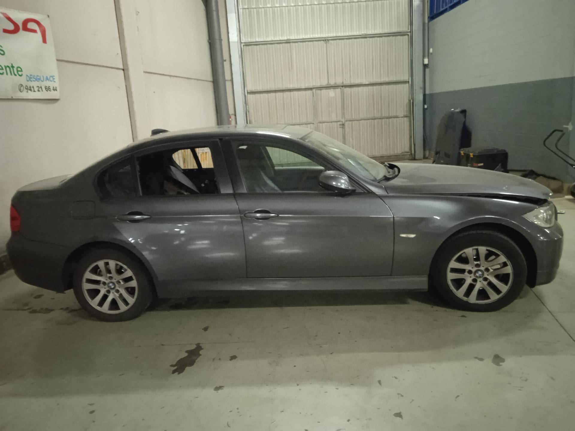 BMW 3 Series E90/E91/E92/E93 (2004-2013) Передні ліві двері 41007203643 24334494