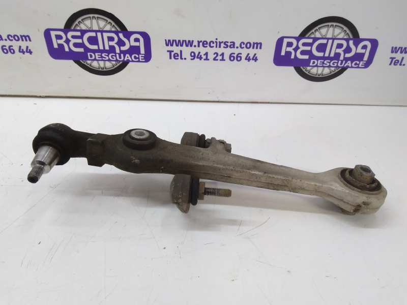 AUDI A4 B5/8D (1994-2001) Front Right Arm 24319108