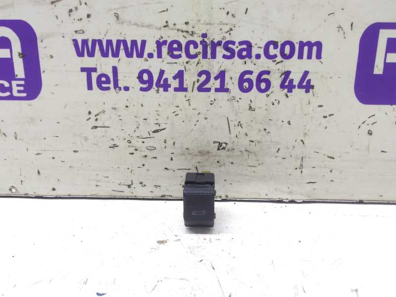 OPEL A4 B5/8D (1994-2001) Commutateur de fenêtre de porte avant gauche 4D0959855 24345575