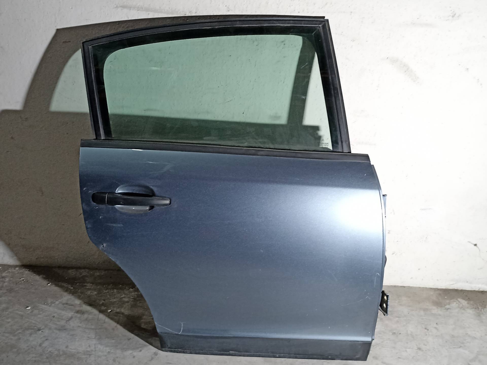 PEUGEOT C4 1 generation (2004-2011) Rear Right Door 9006H8 24313846