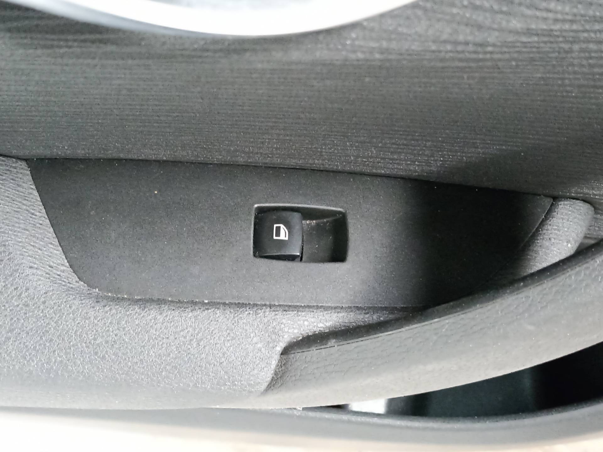 BMW X1 E84 (2009-2015) Кнопка стеклоподъемника задней правой двери 15979800 24332156