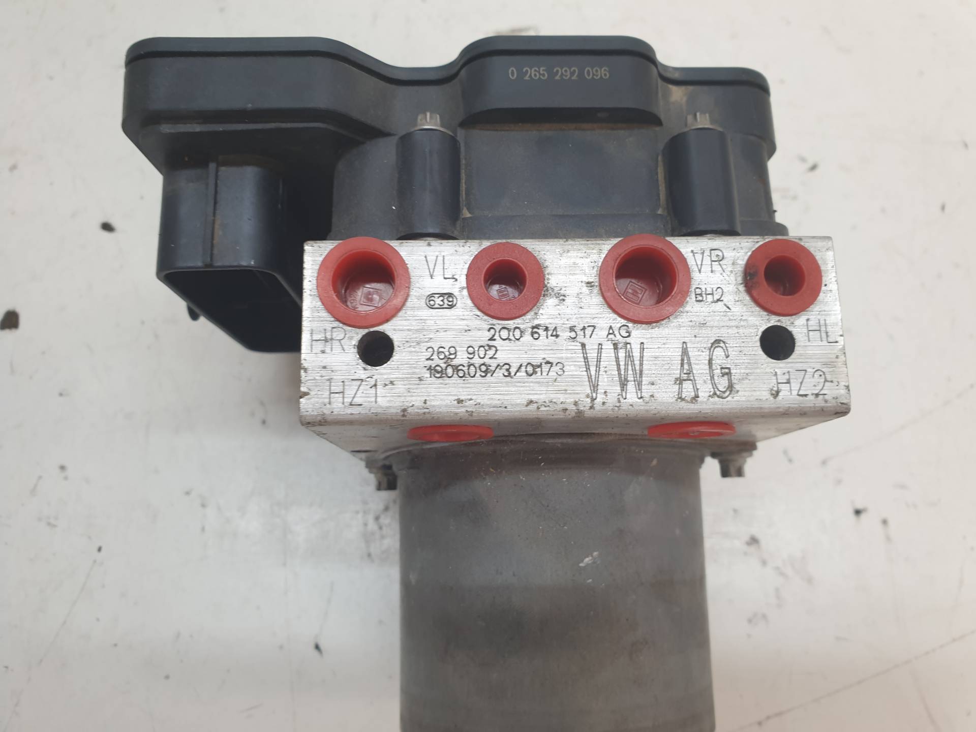 SEAT Arona 1 generation (2017-2024) ABS Pump 2Q0907379AK 26242488