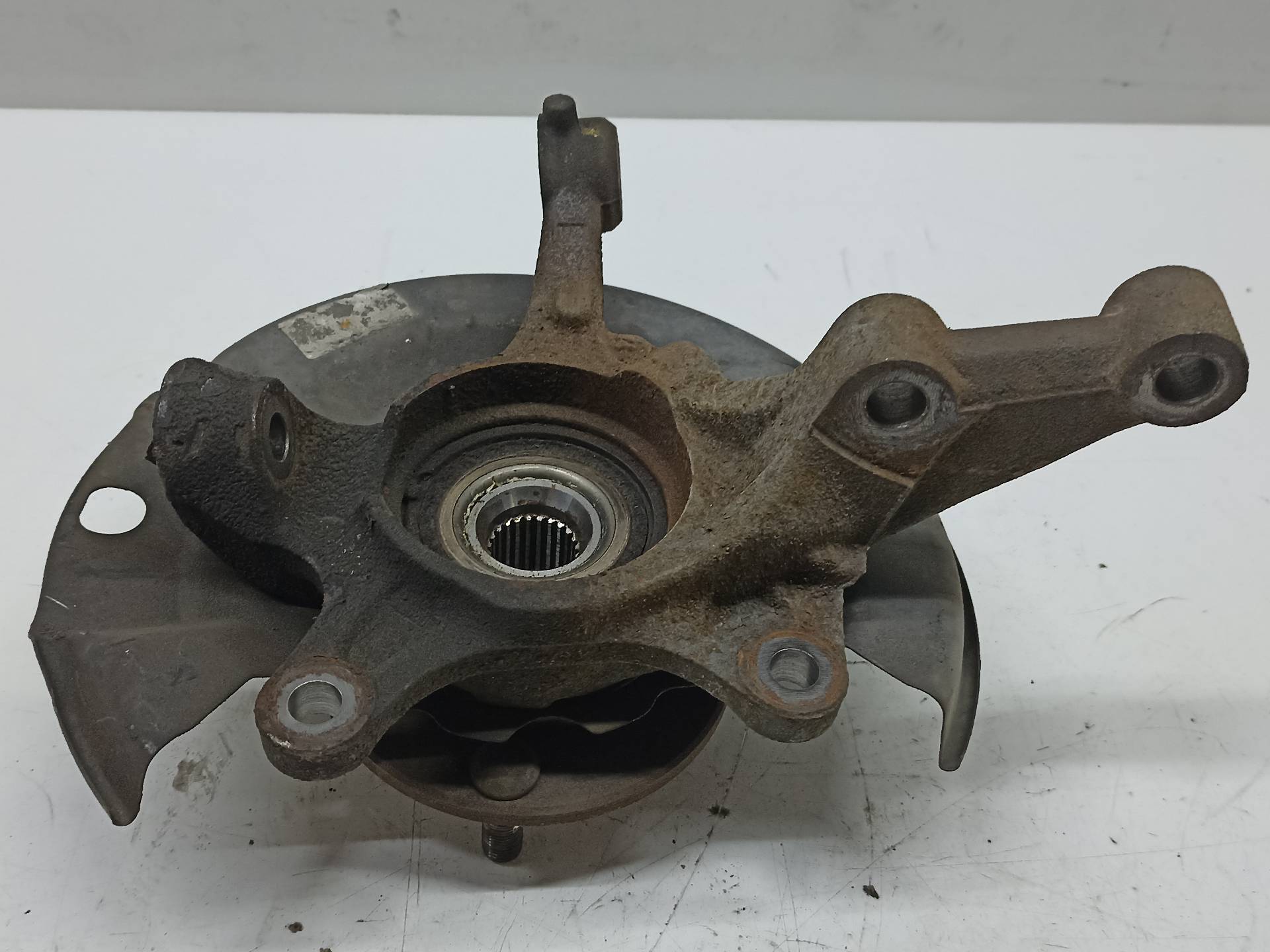 AUDI Yaris 1 generation (1999-2005) Moyeu de roue avant gauche 278472640114, 114 24312368