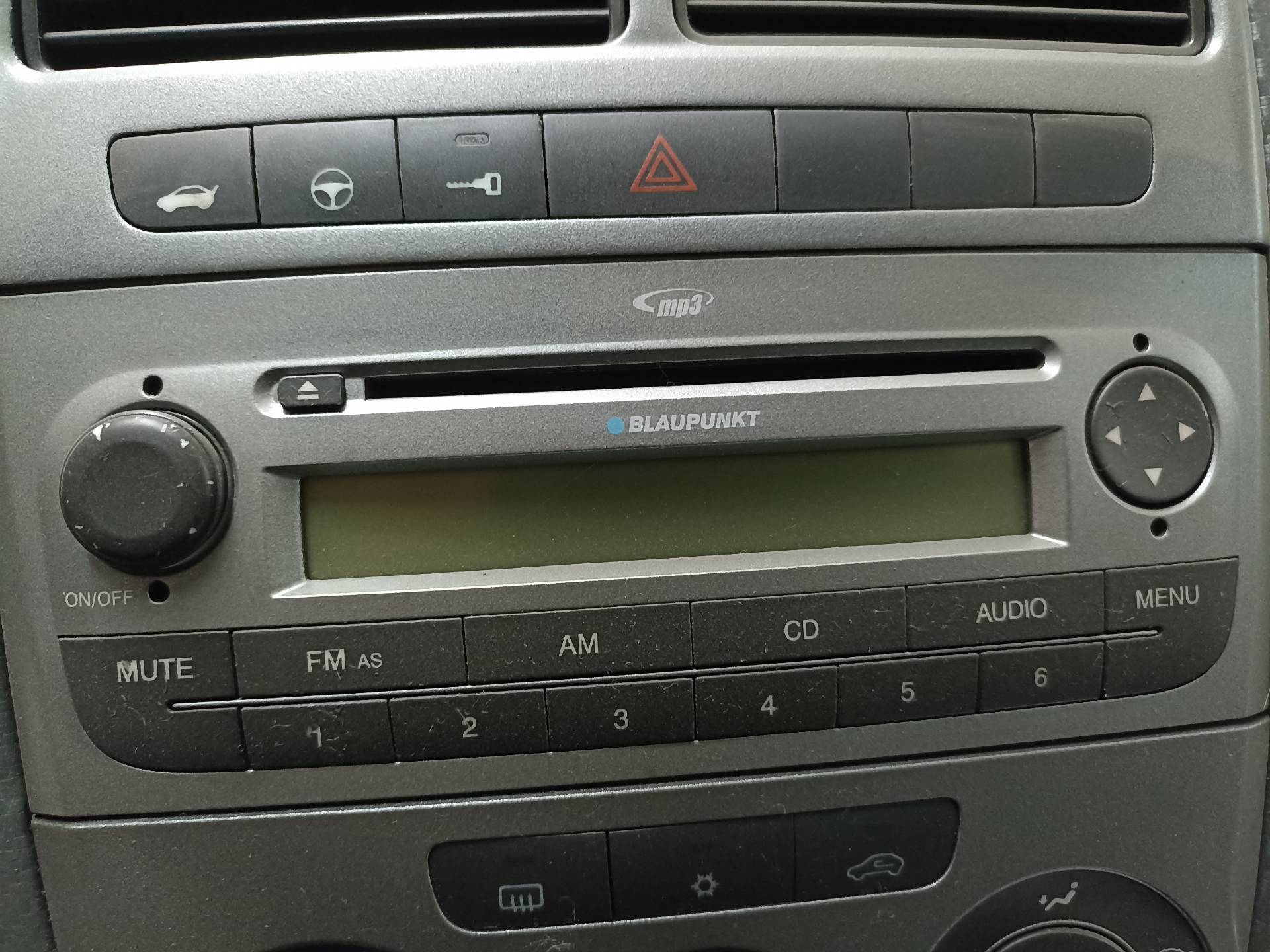FIAT Punto 3 generation (2005-2020) Music Player Without GPS 24339982