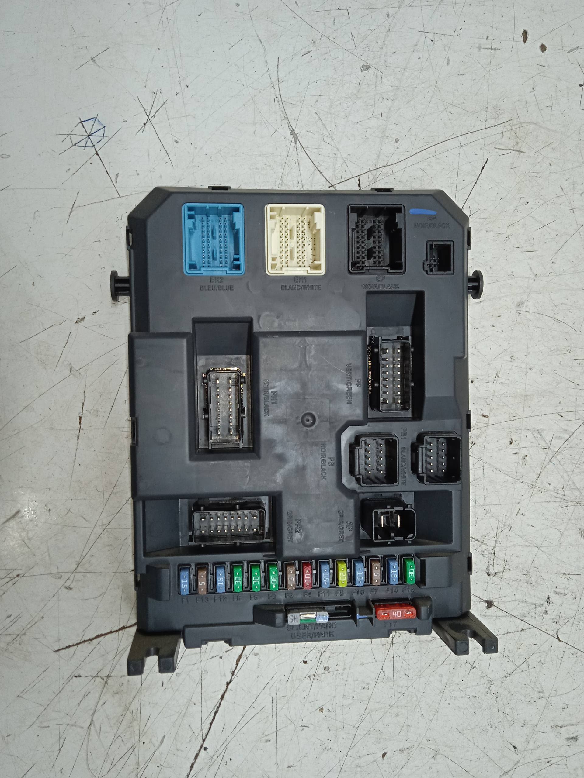 CITROËN DS3 1 generation (2010-2015) Fuse Box 9664983180 24331256