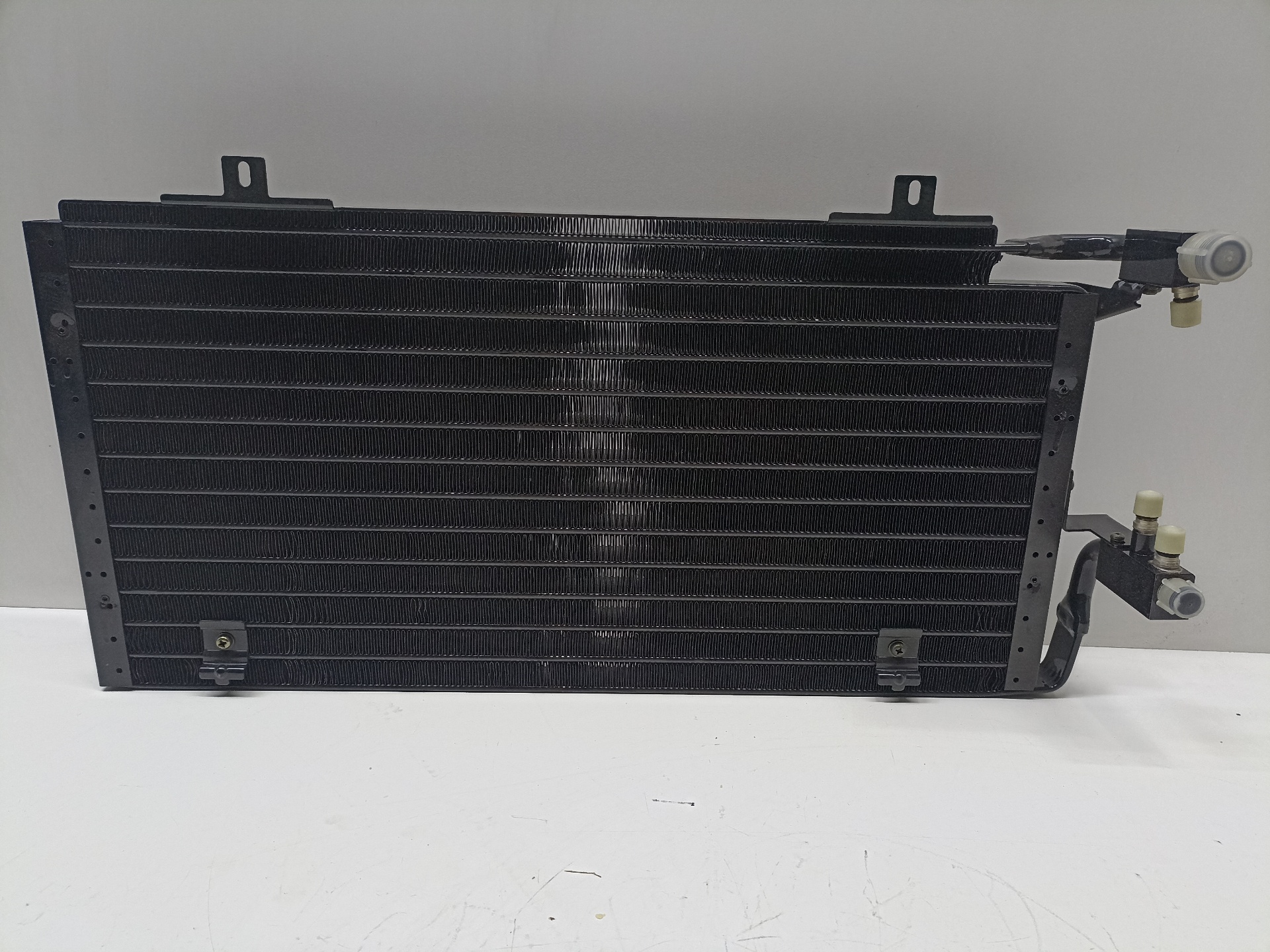 AUDI 90 B3 (1987-1991) Gaisa kondensācijas radiators 893260403F 24330994