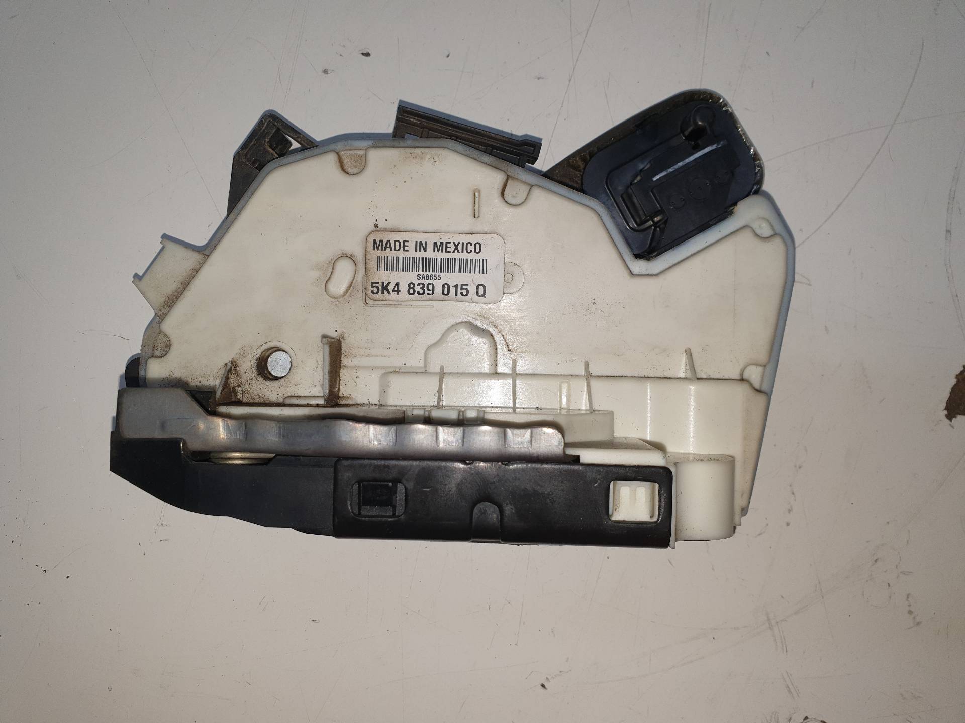 VOLKSWAGEN Jetta 6 generation (2010-2018) Rear Left Door Lock 5K4839015Q 24338447