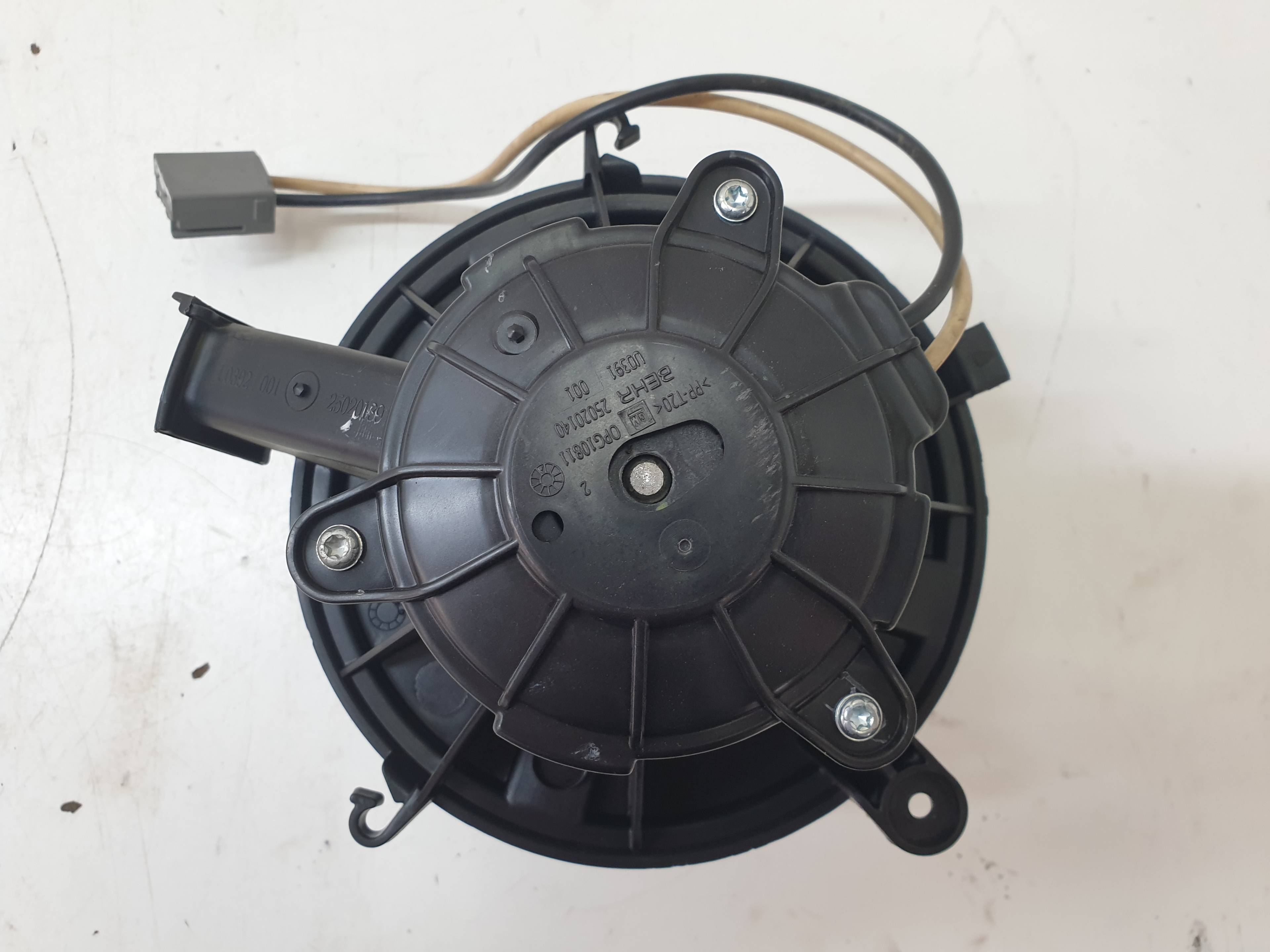 OPEL Astra J (2009-2020) Motor încălzitor interior U7253002 24337771