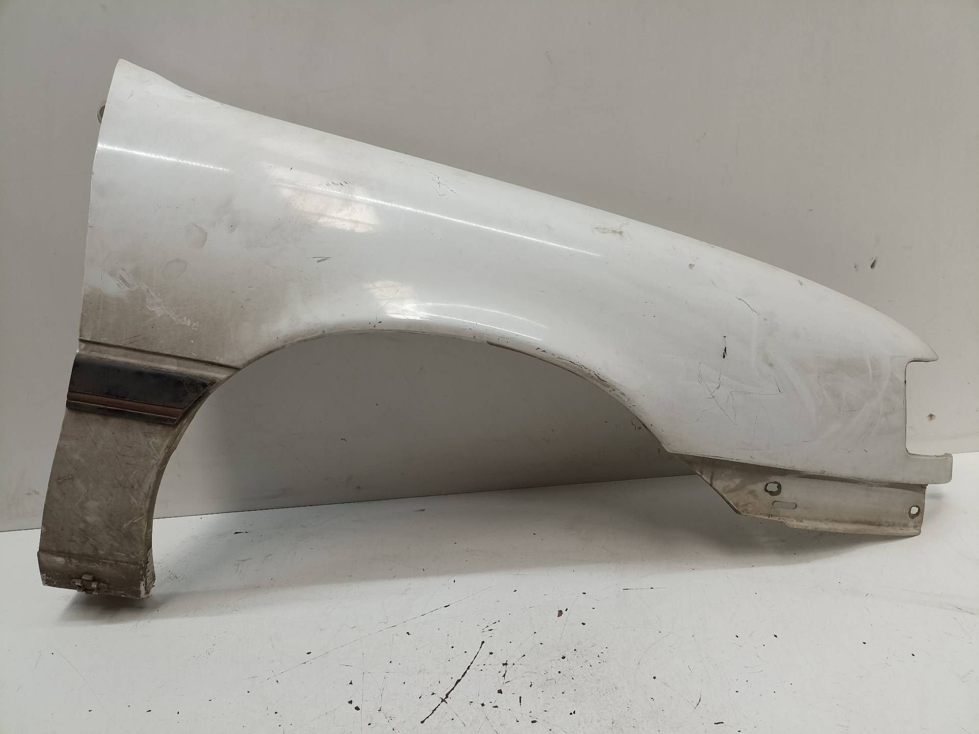 OPEL Vectra A (1988-1995) Front Right Fender 319053464100551, 100 24314580