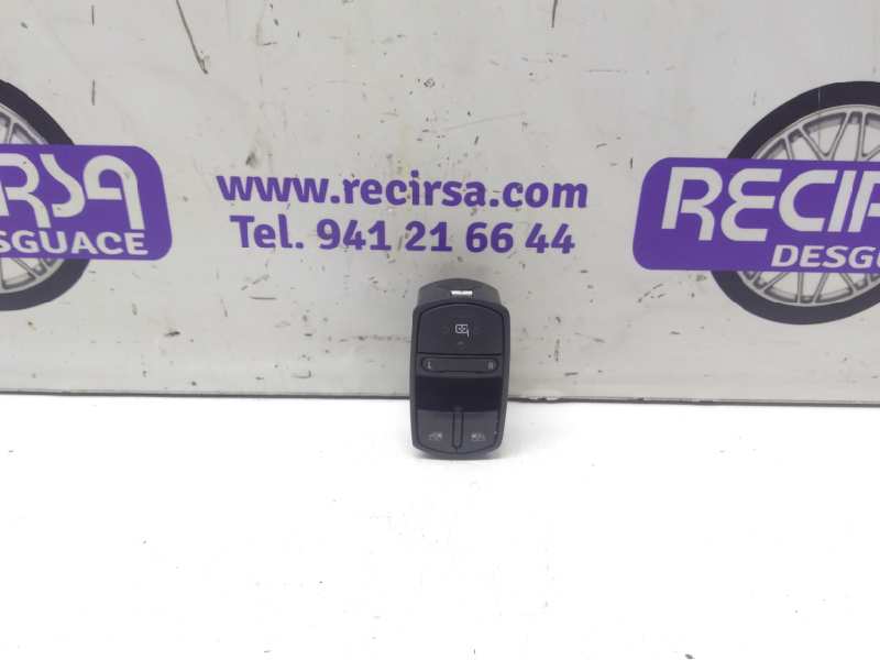 OPEL Corsa D (2006-2020) Кнопка стеклоподъемника передней левой двери 315625731 24319966
