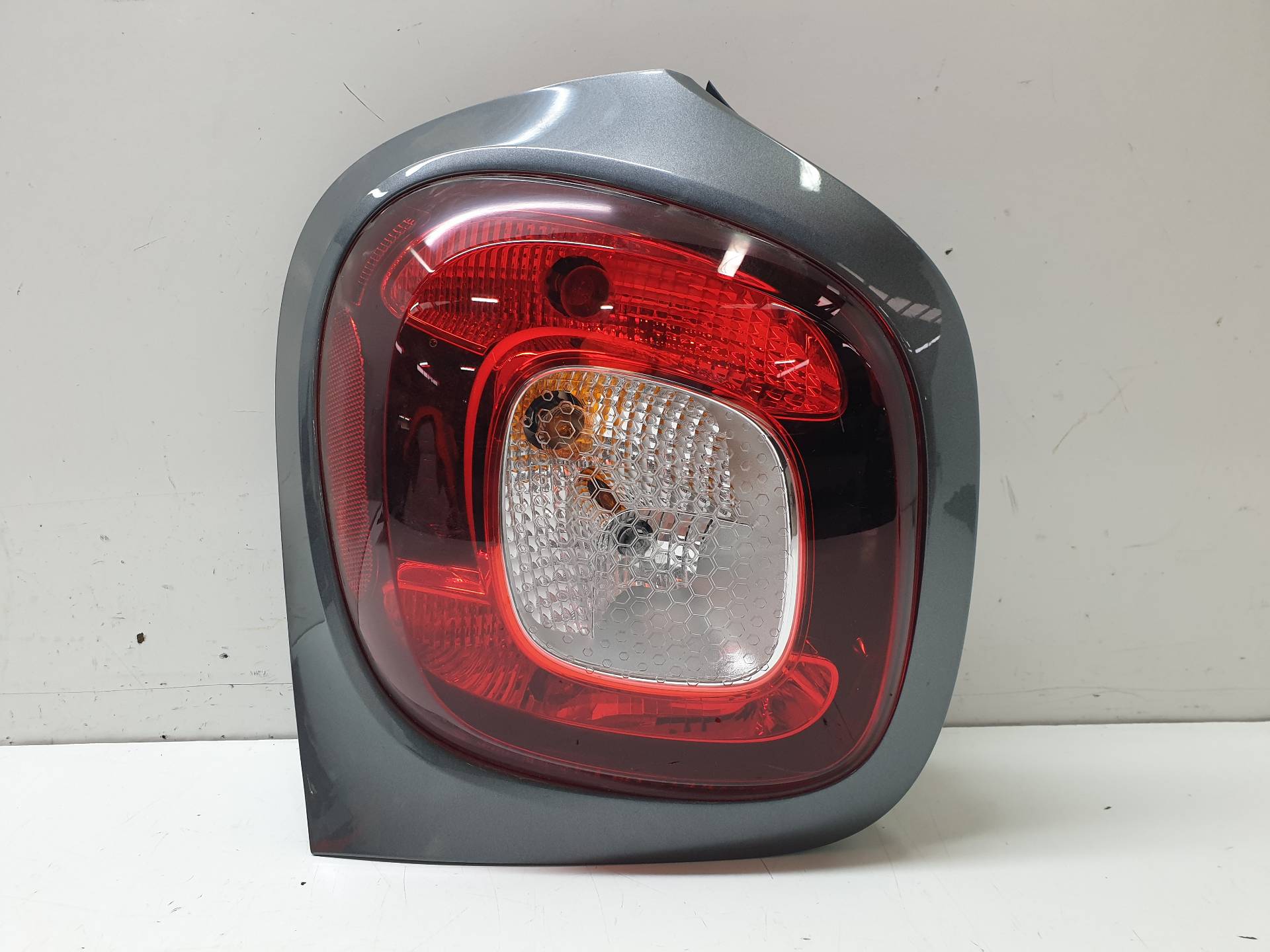 SMART Forfour 2 generation (2015-2023) Rear Left Taillight 15893F 24339169