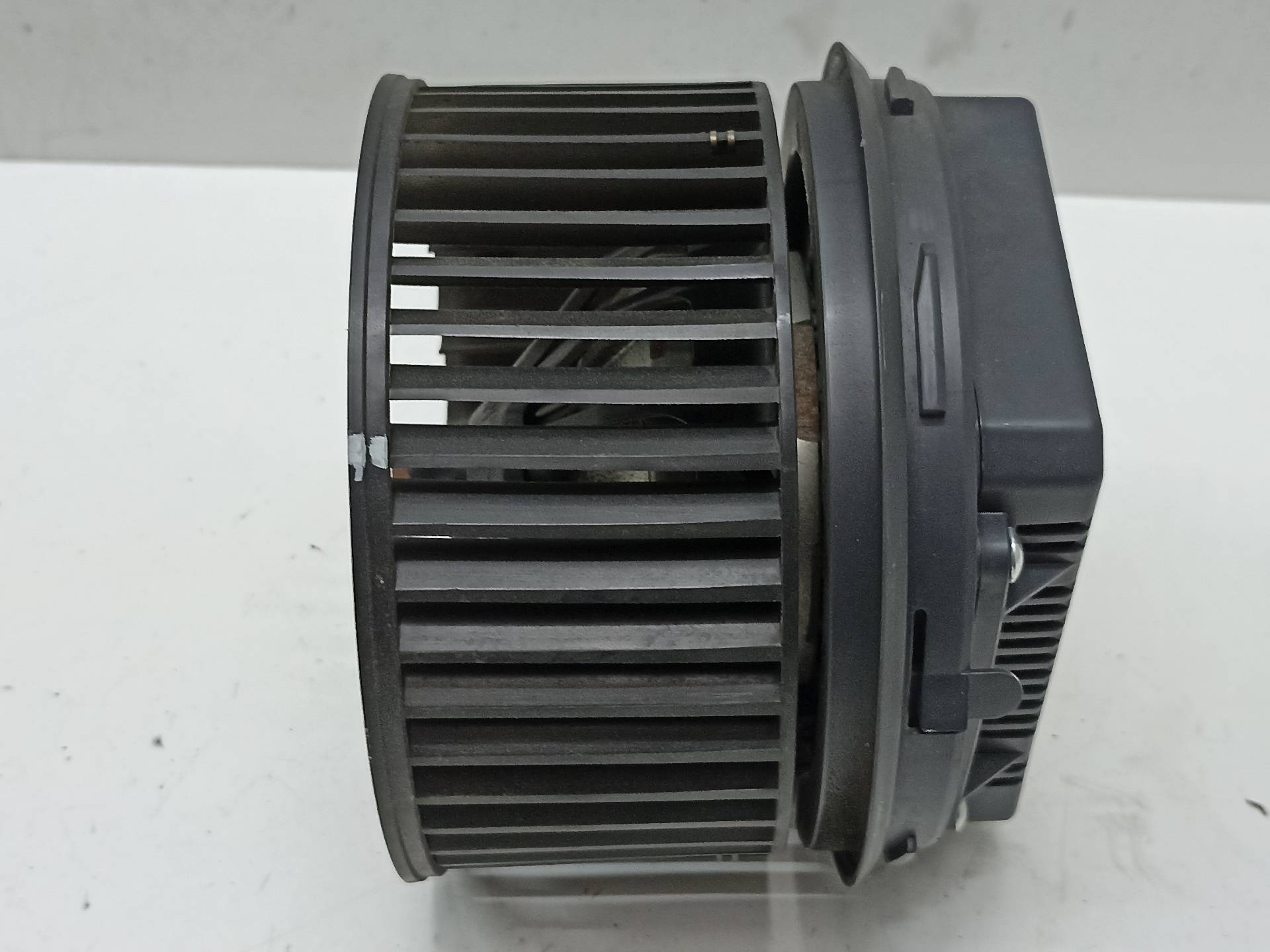 FORD C-Max 1 generation (2003-2010) Heater Blower Fan 3M5H18456CD, 335227833174, 174 24315750