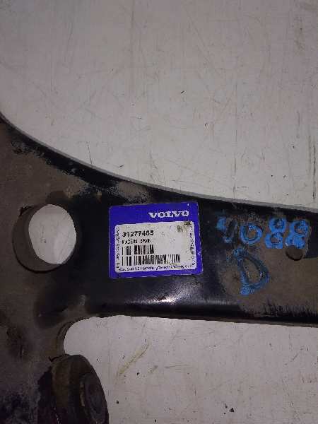 VOLVO S40 2 generation (2004-2012) Front Right Arm 31277465 24323369