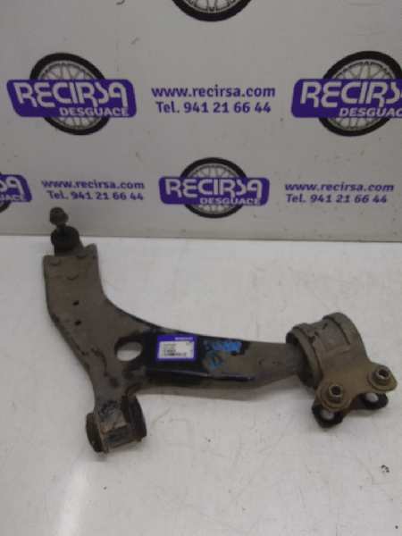 VOLVO S40 2 generation (2004-2012) Front Right Arm 31277465 24323369